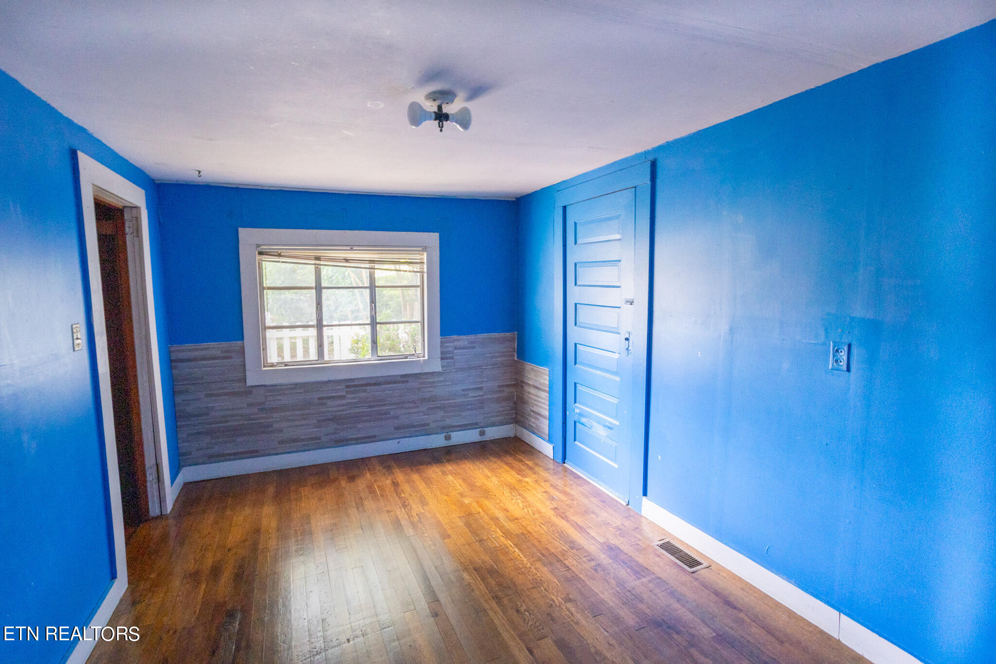 222 Hidell Rd