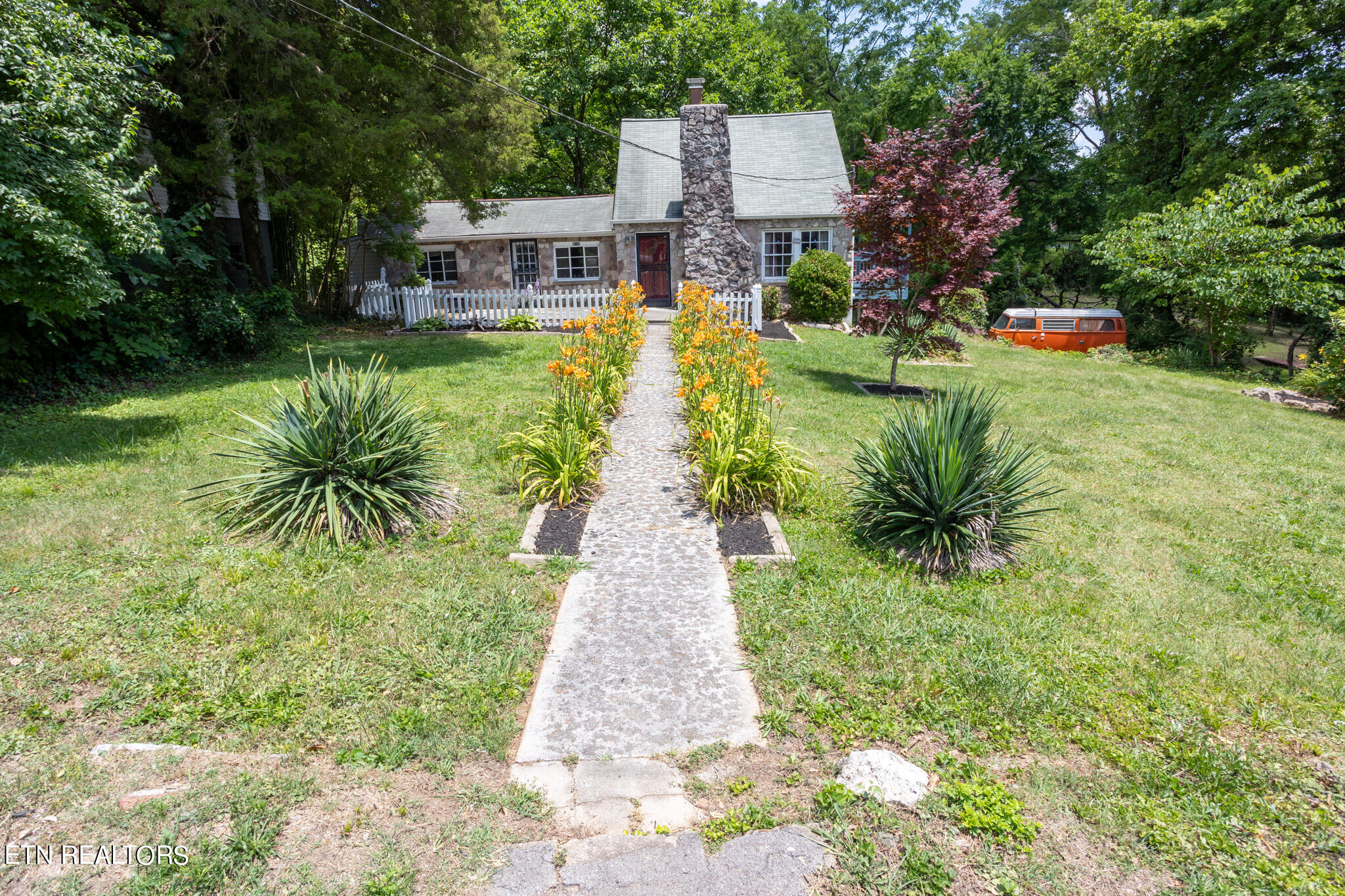 222 Hidell Rd