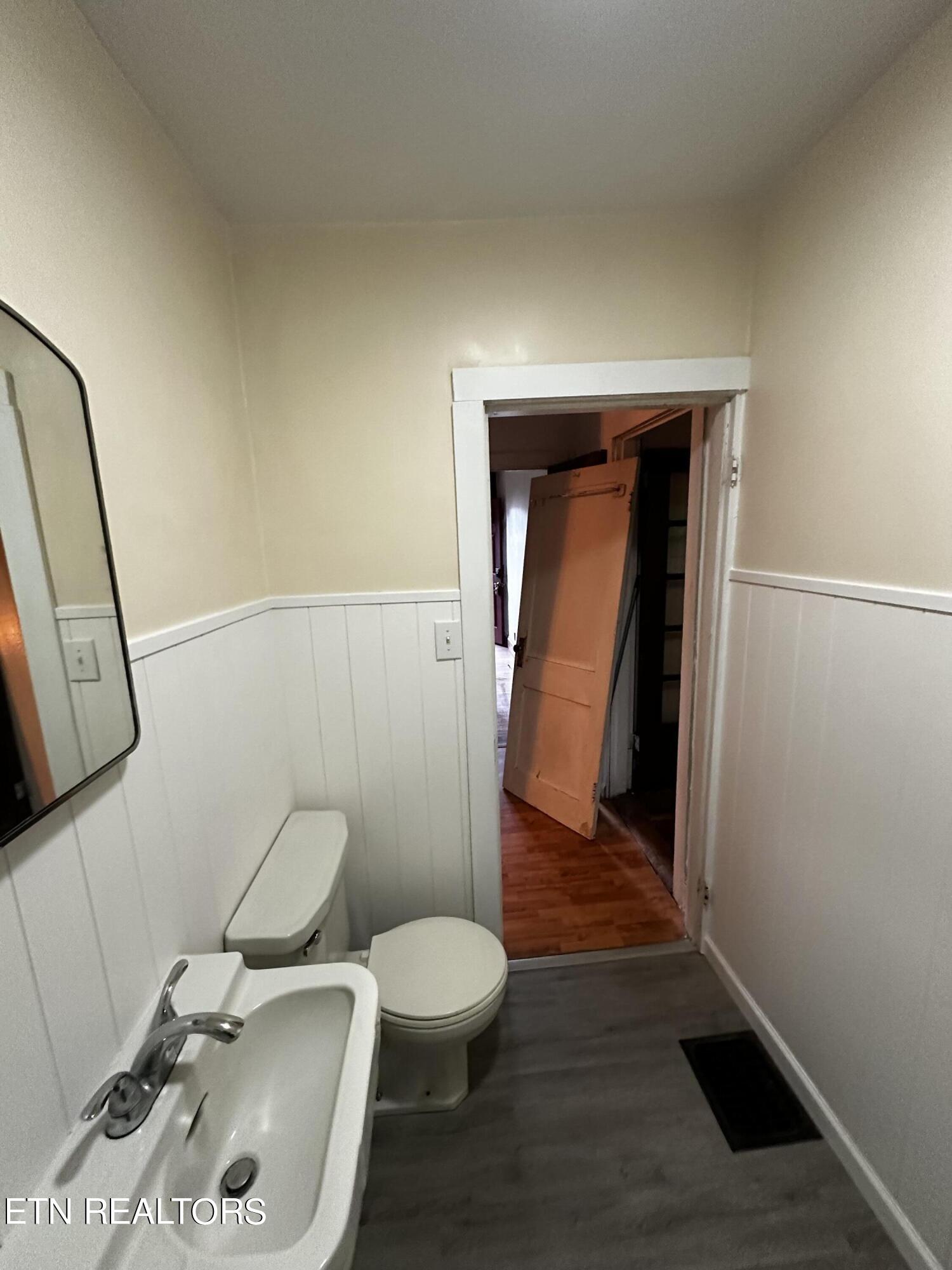 222 Hidell Rd