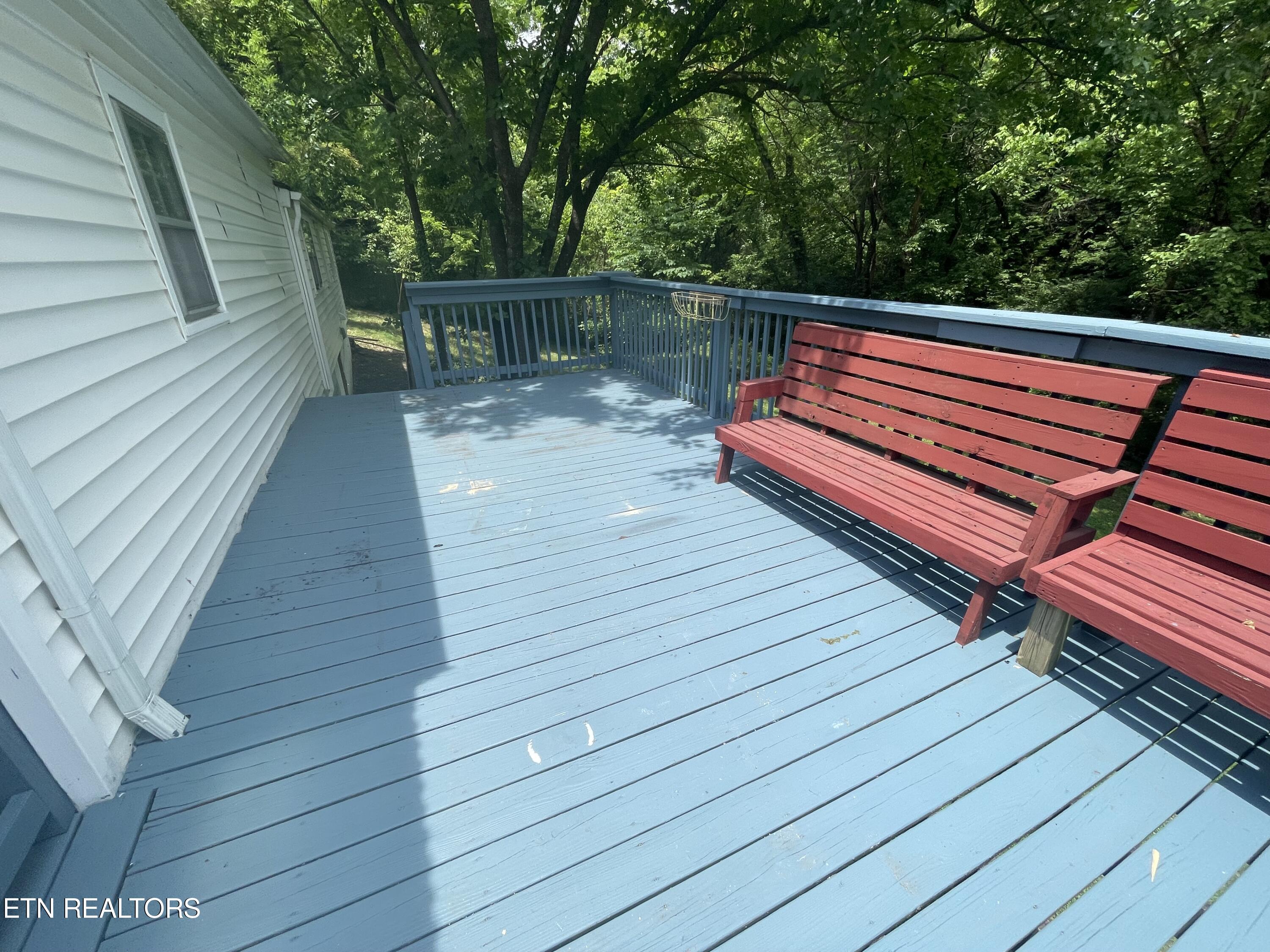 222 Hidell Rd