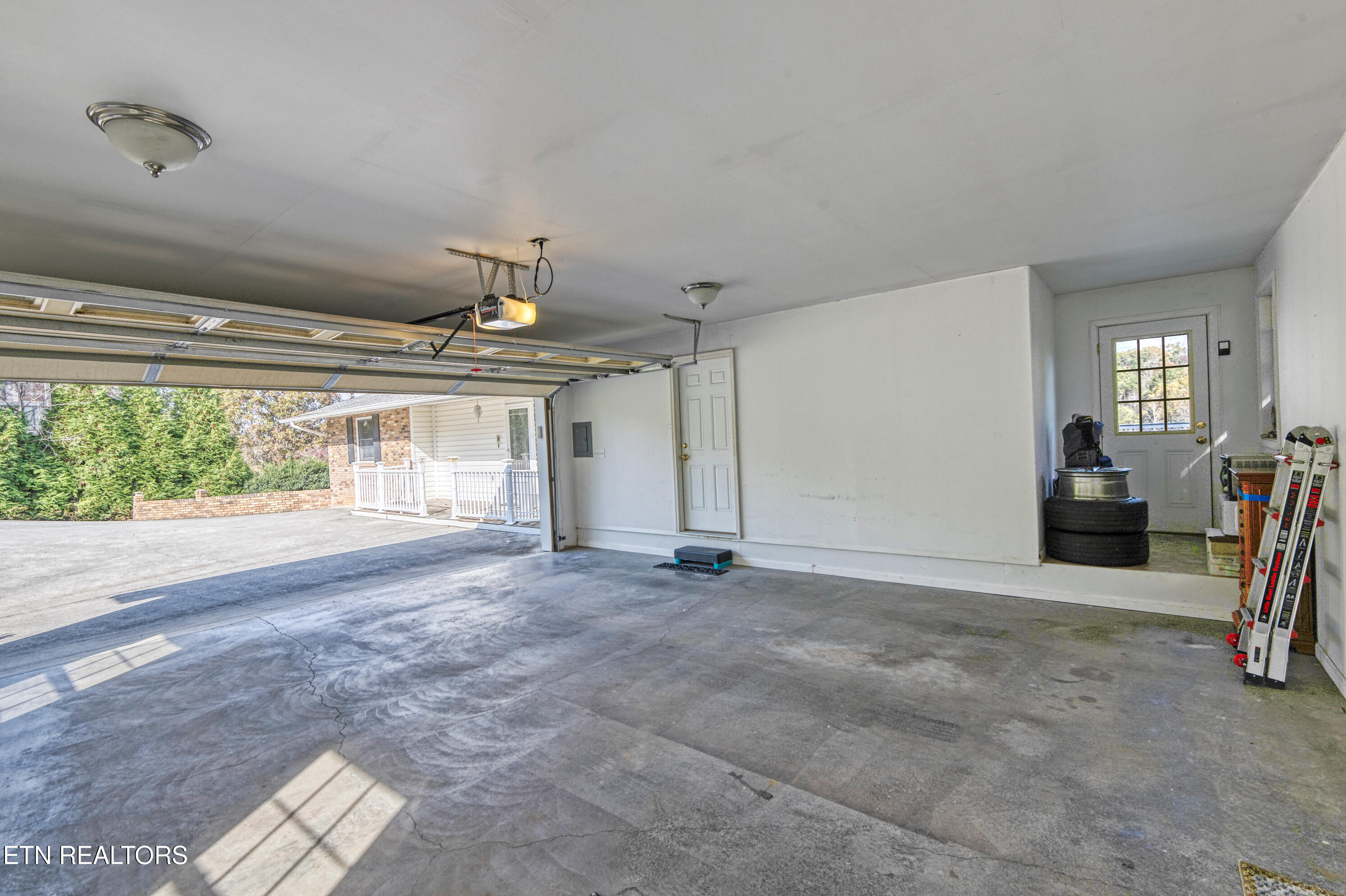 1104 Chula Vista Drive