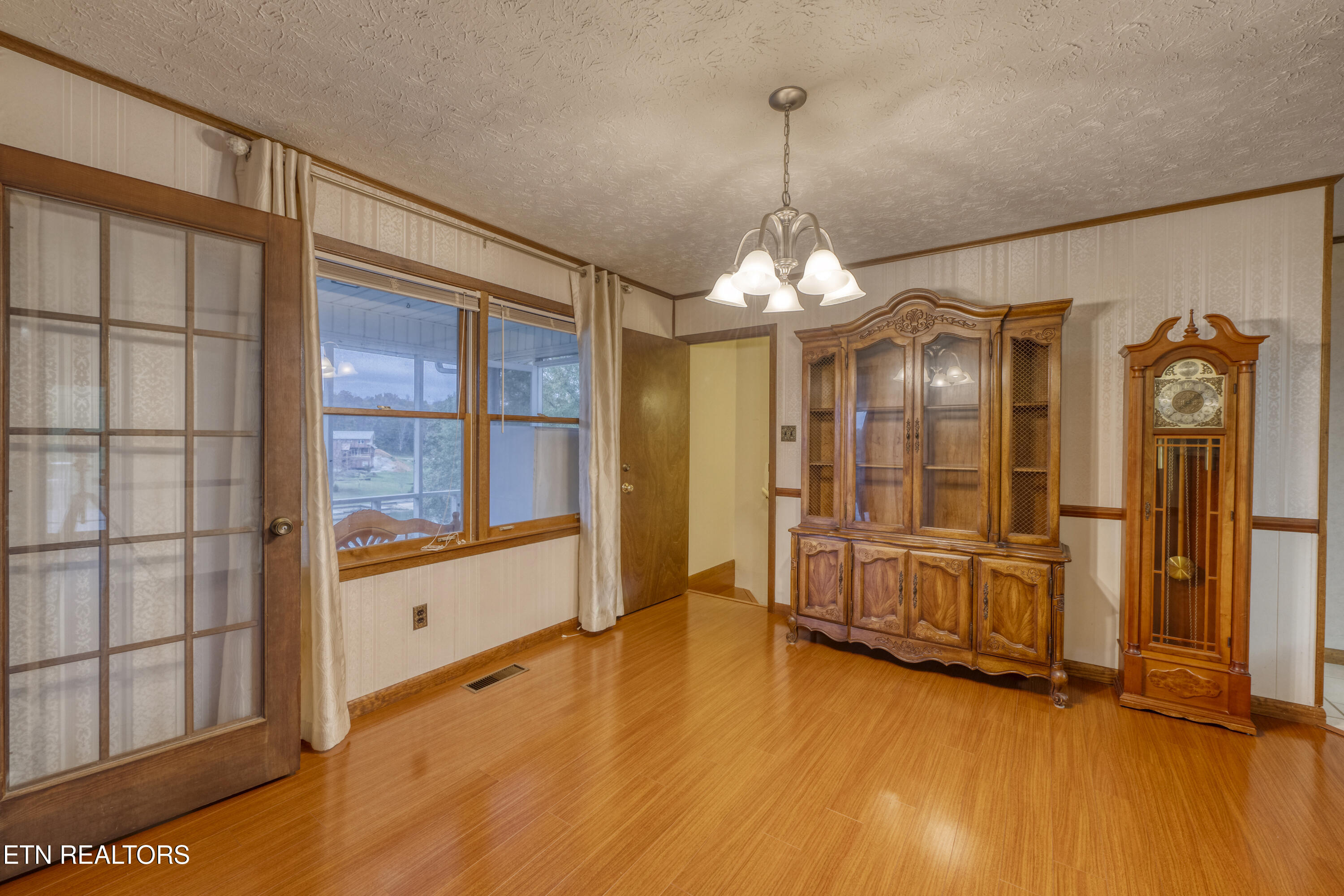 1104 Chula Vista Drive