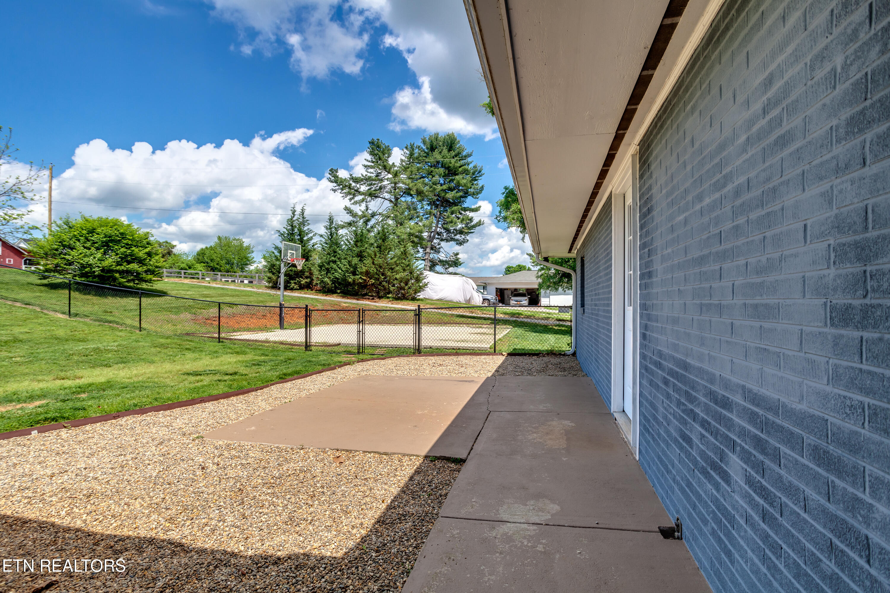8529 W Emory Rd