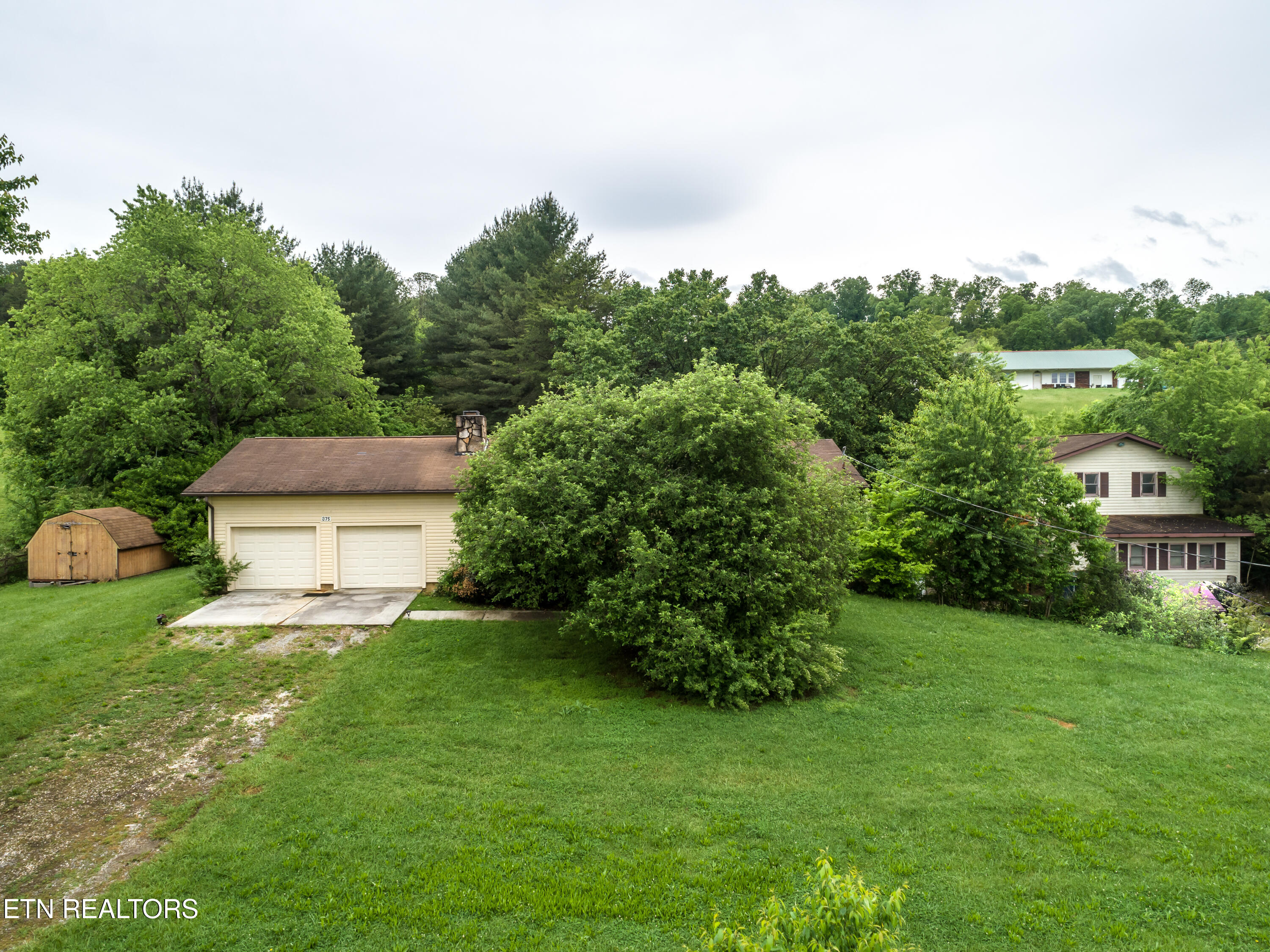 375 Rainbow Rd