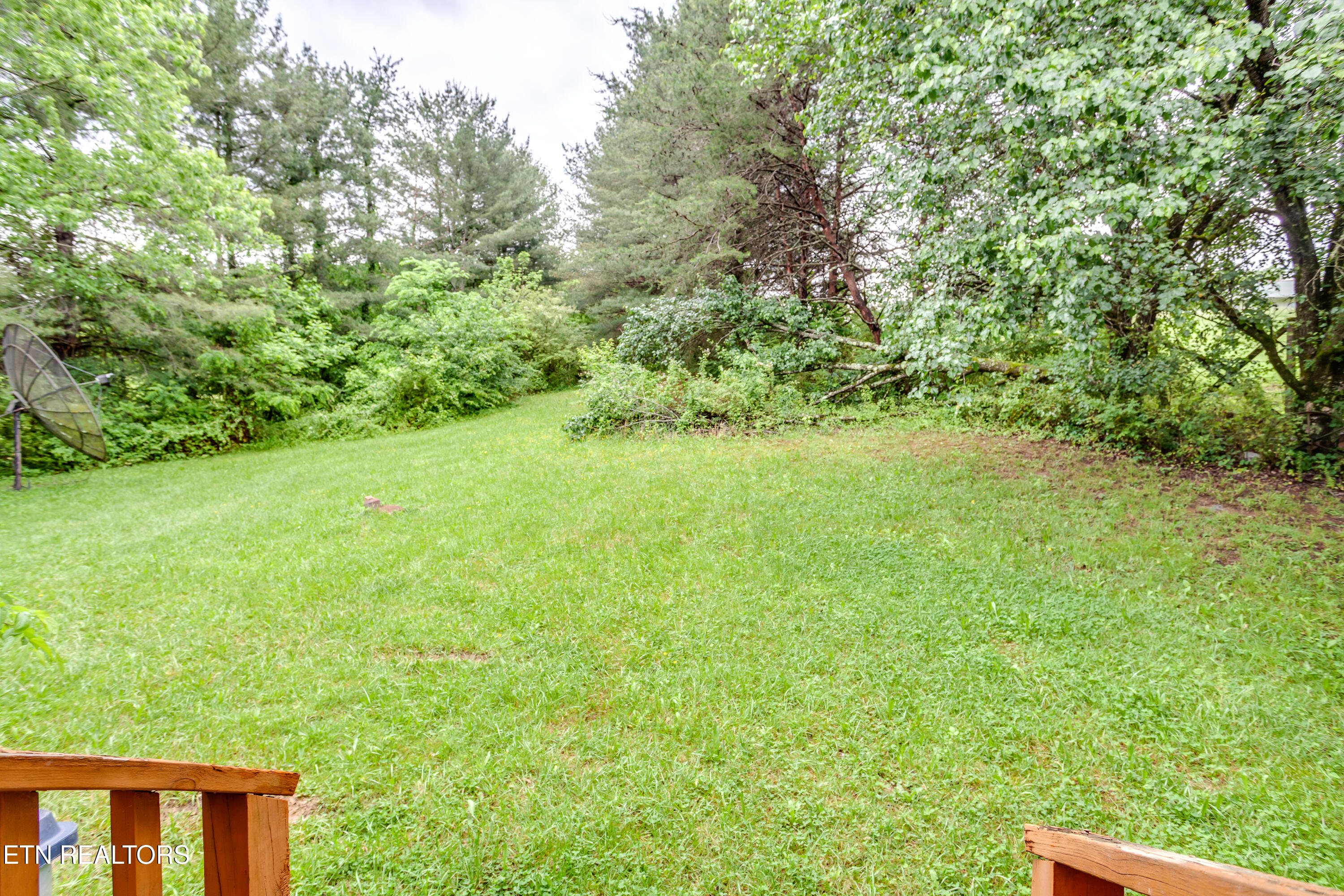 375 Rainbow Rd
