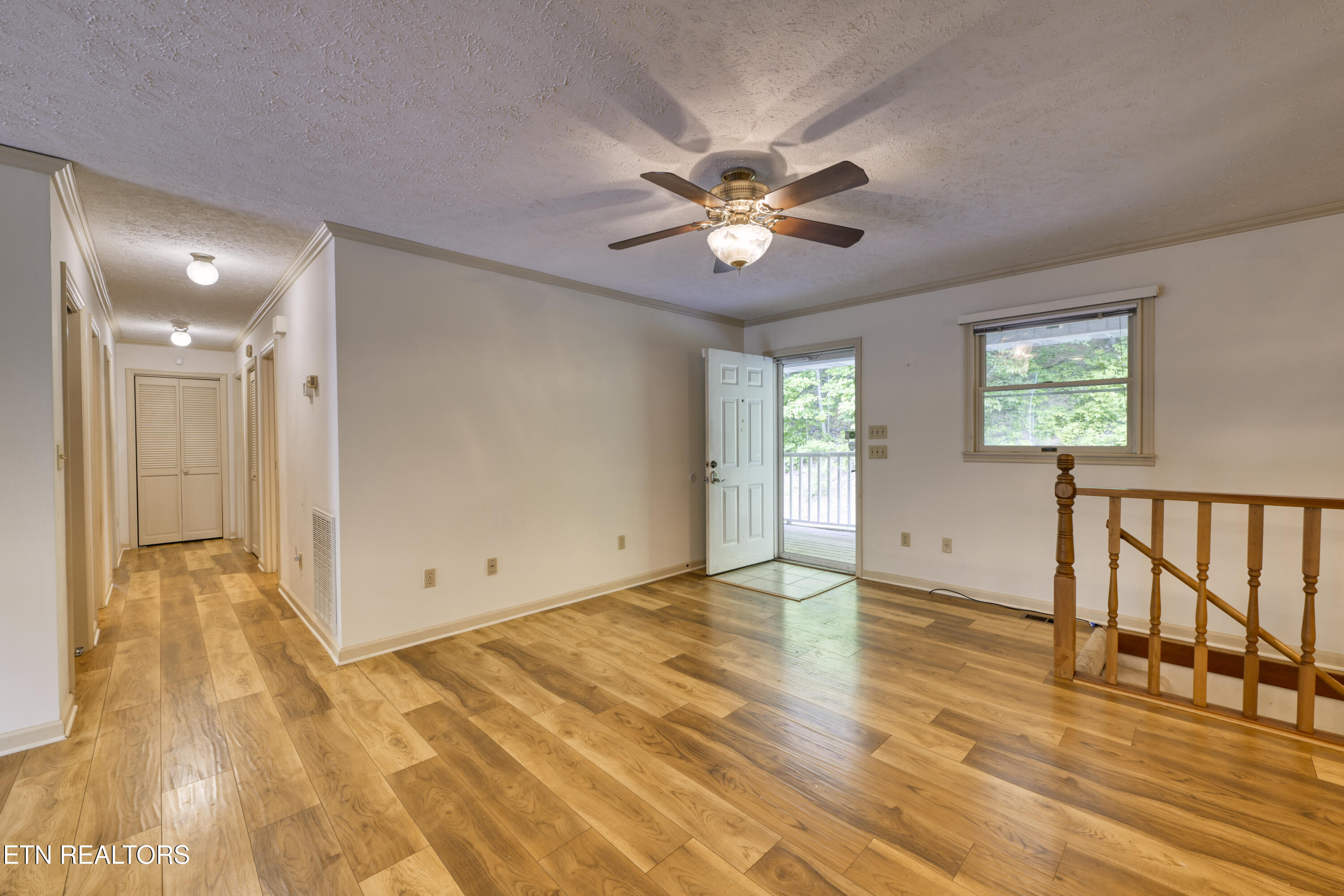 609 Lane Hollow Rd