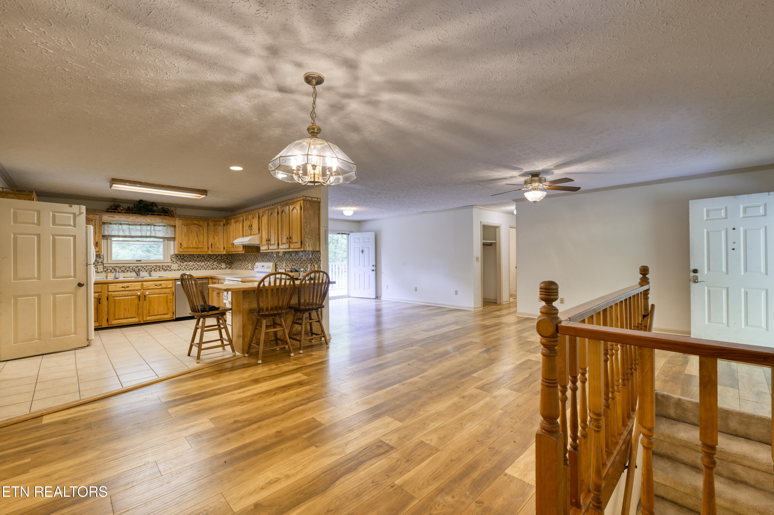 609 Lane Hollow Rd