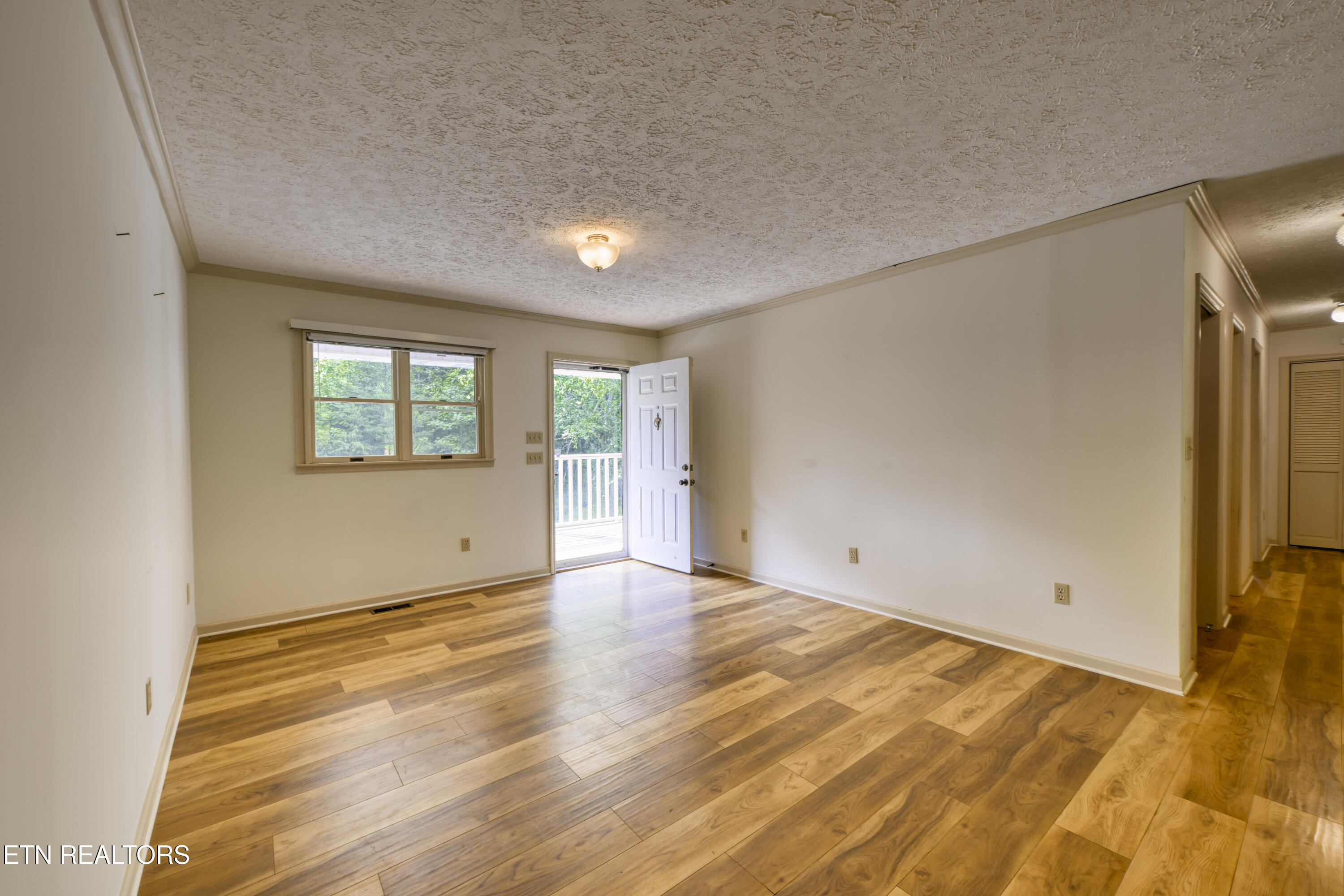 609 Lane Hollow Rd