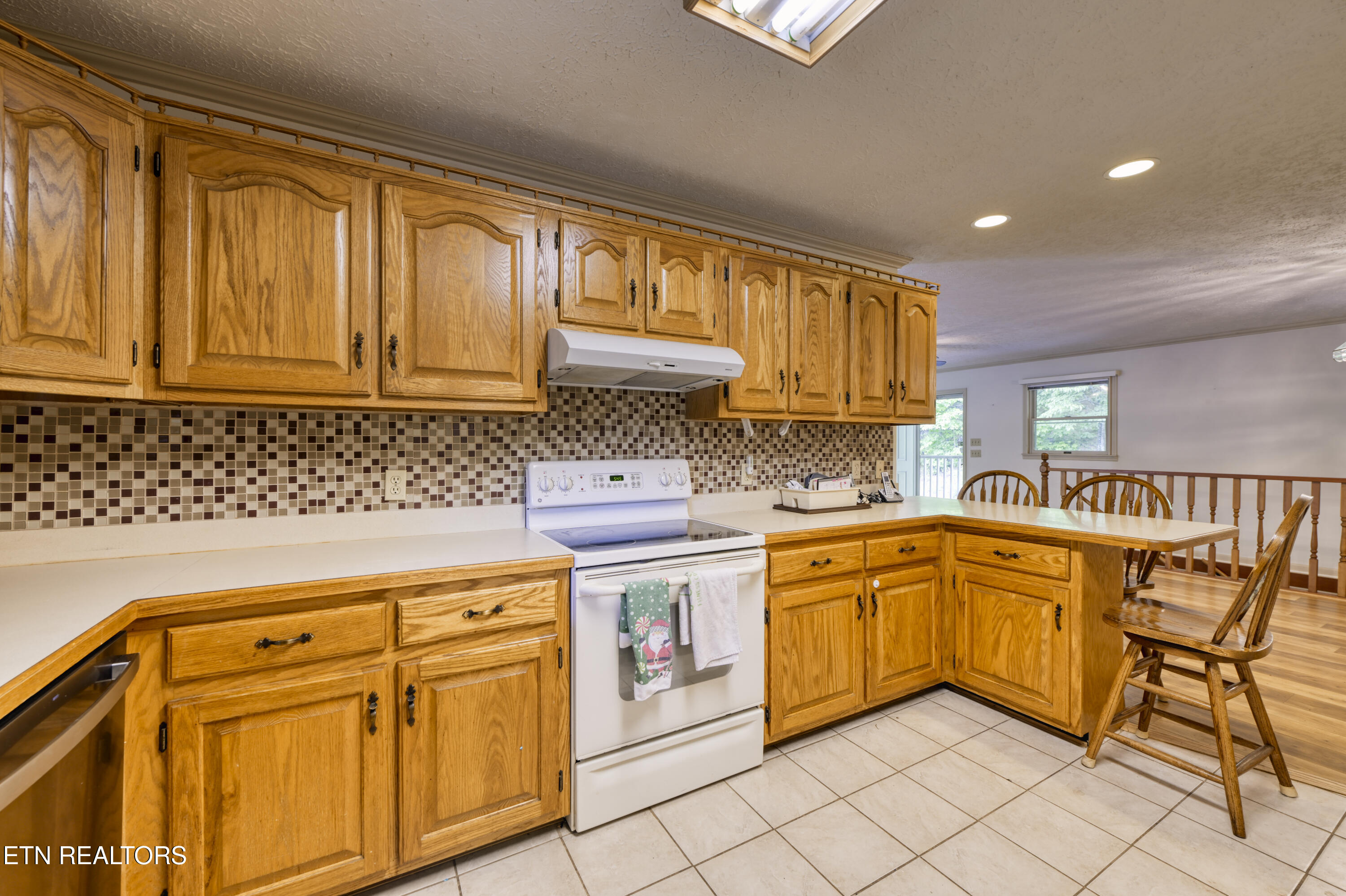 609 Lane Hollow Rd
