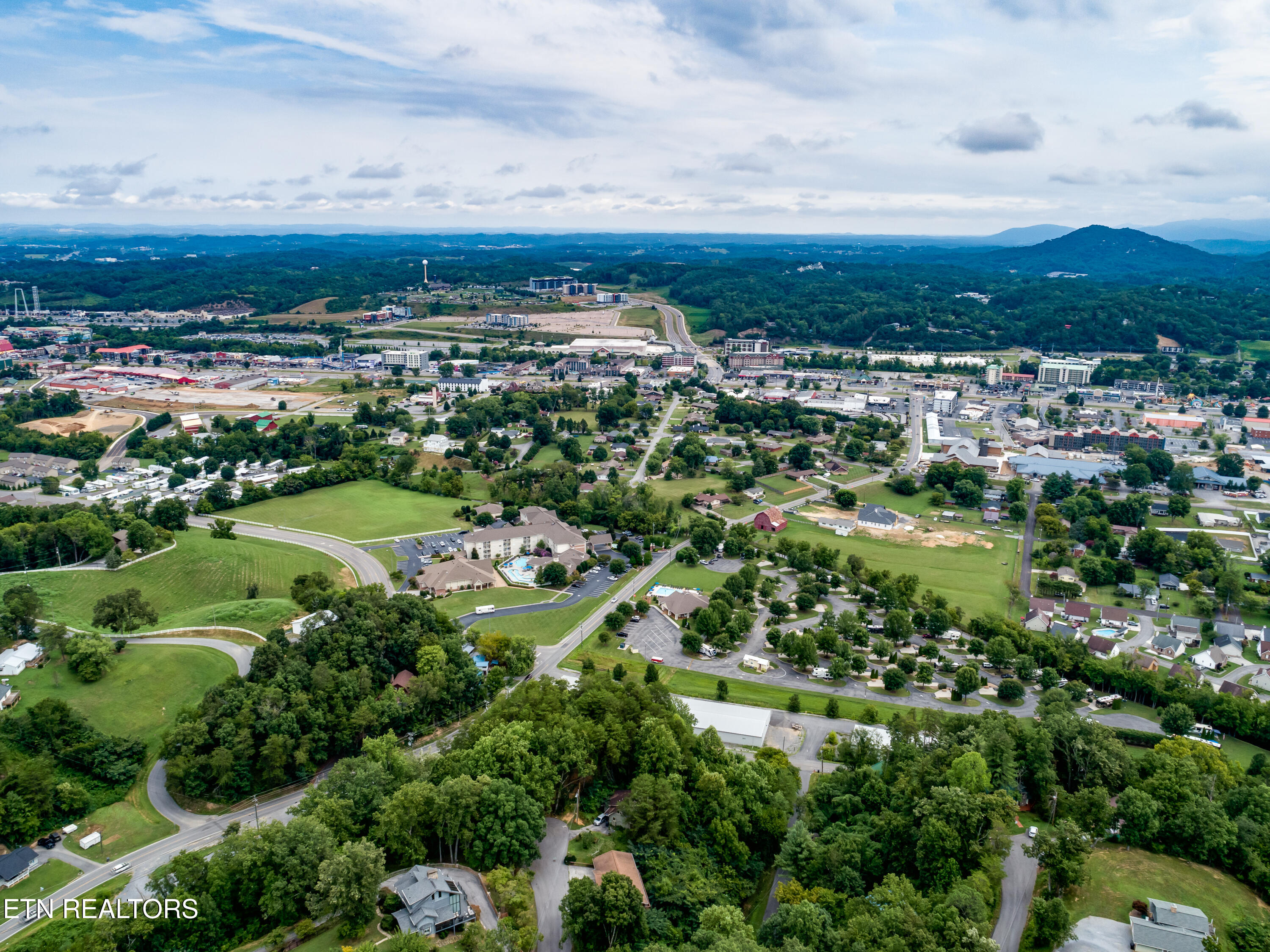 502 Chickasaw Gap Way