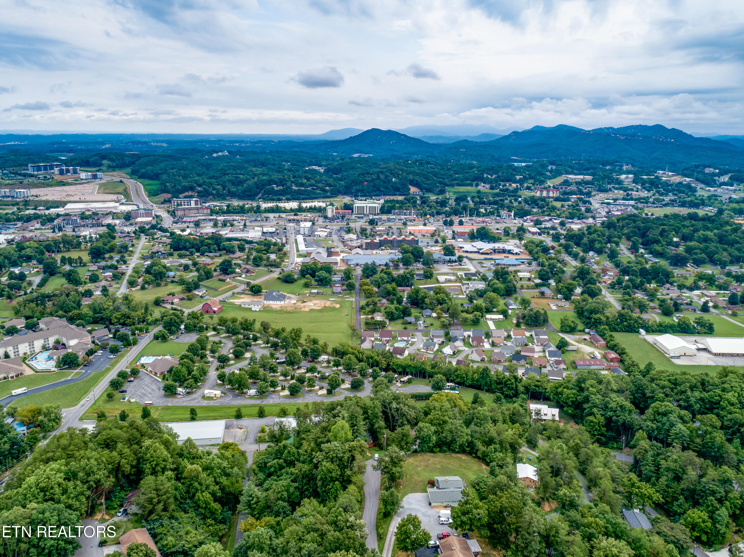 502 Chickasaw Gap Way