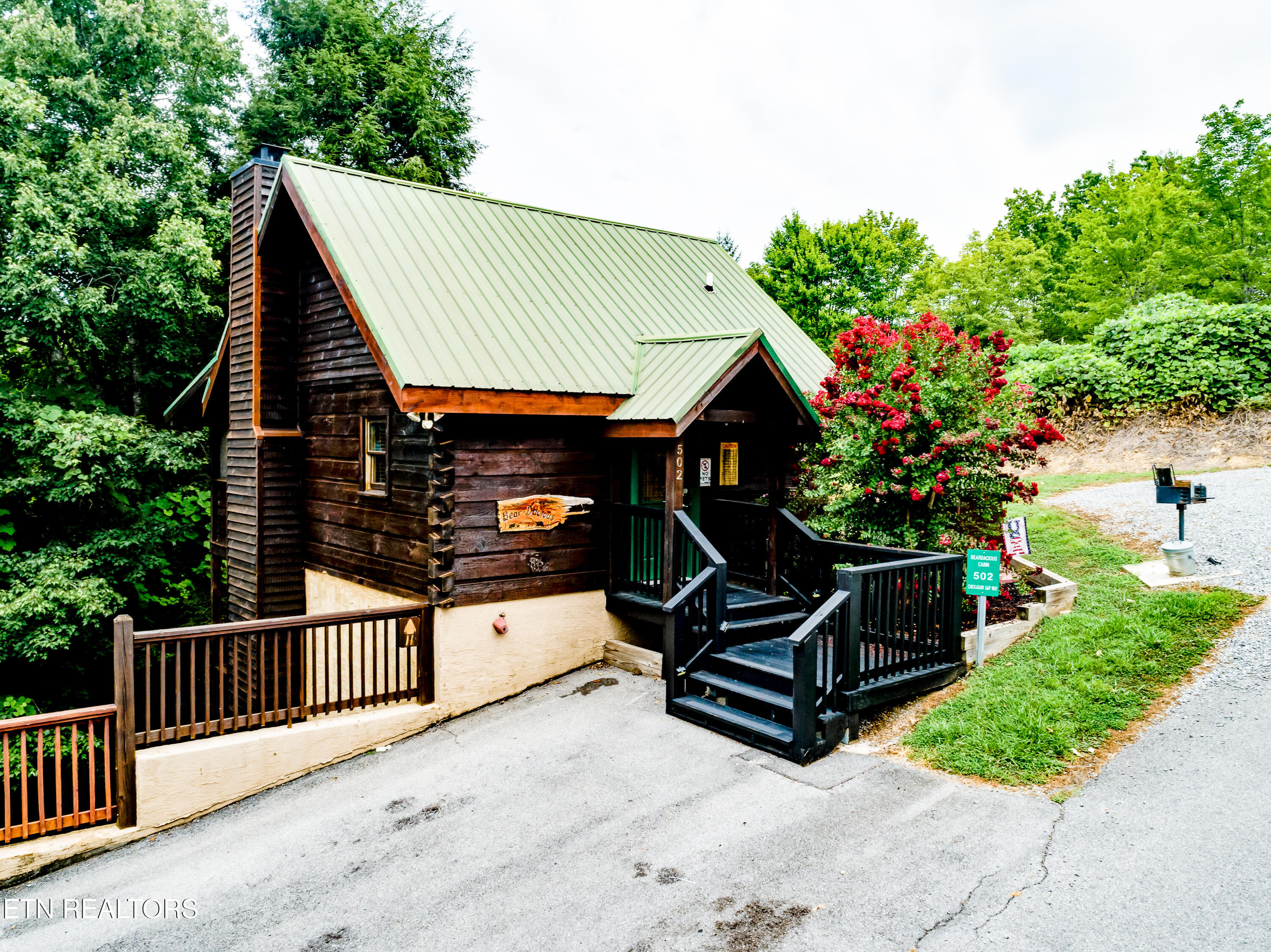 502 Chickasaw Gap Way