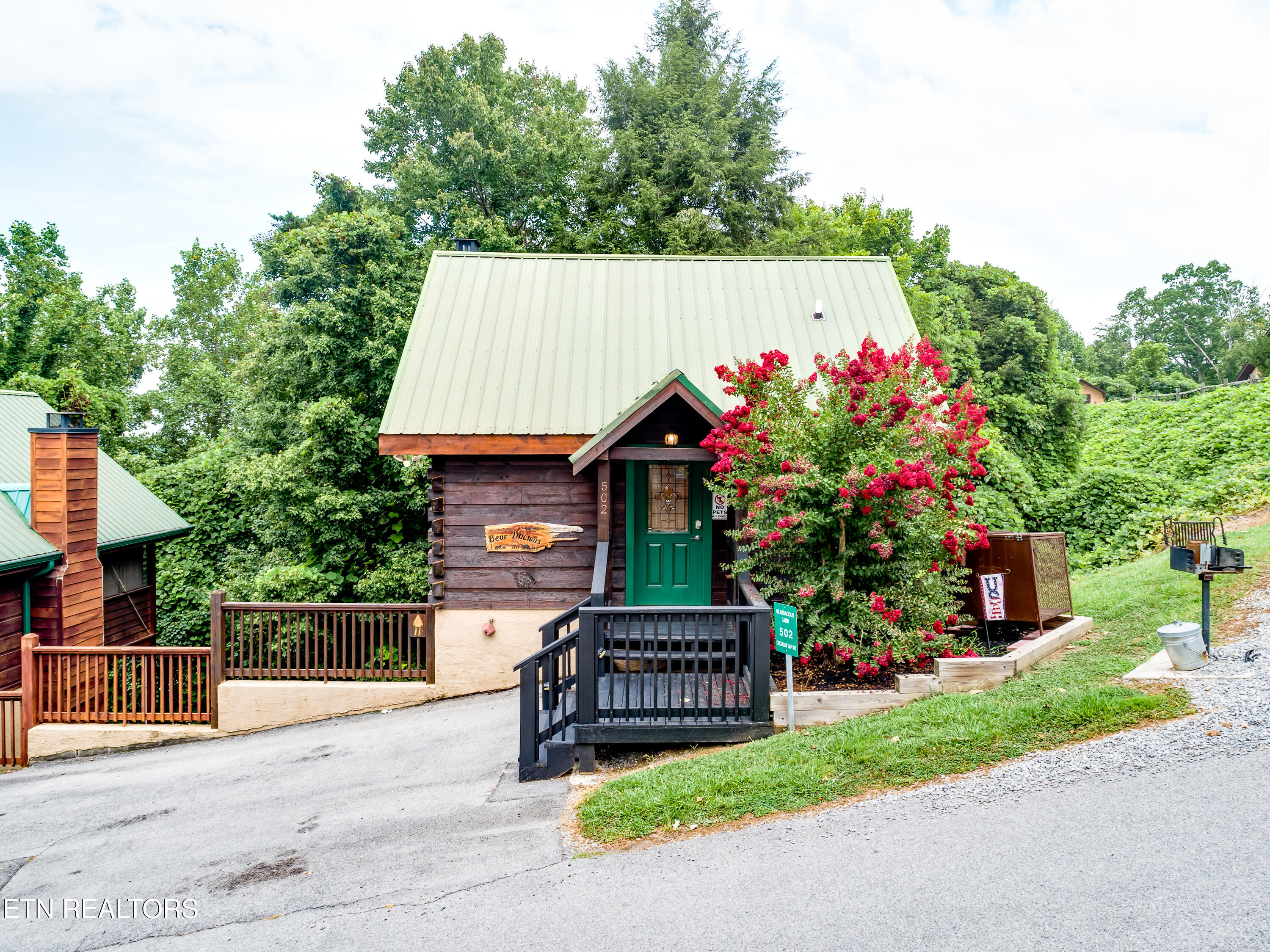 502 Chickasaw Gap Way