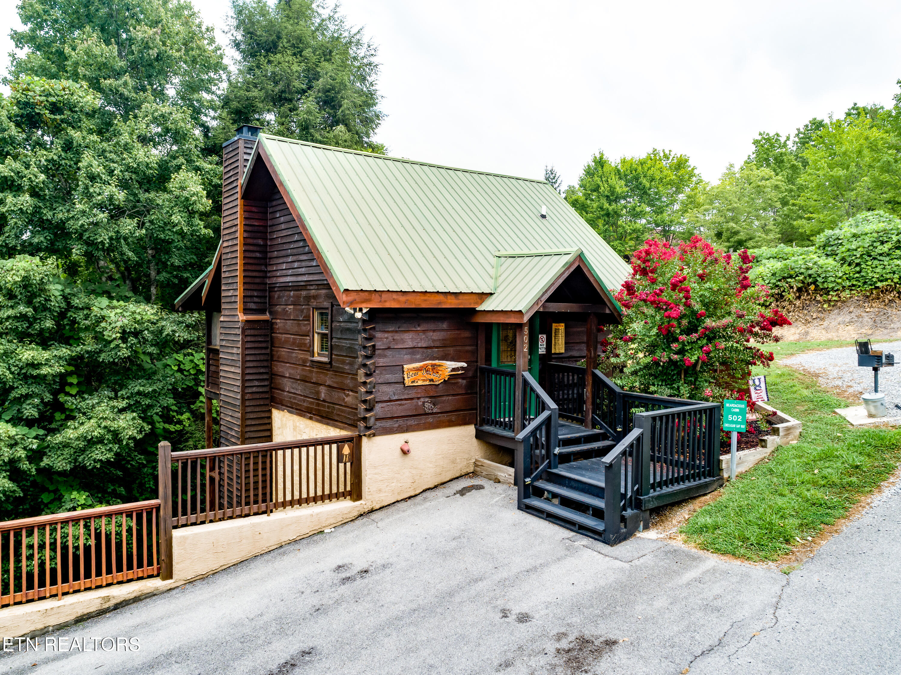 502 Chickasaw Gap Way