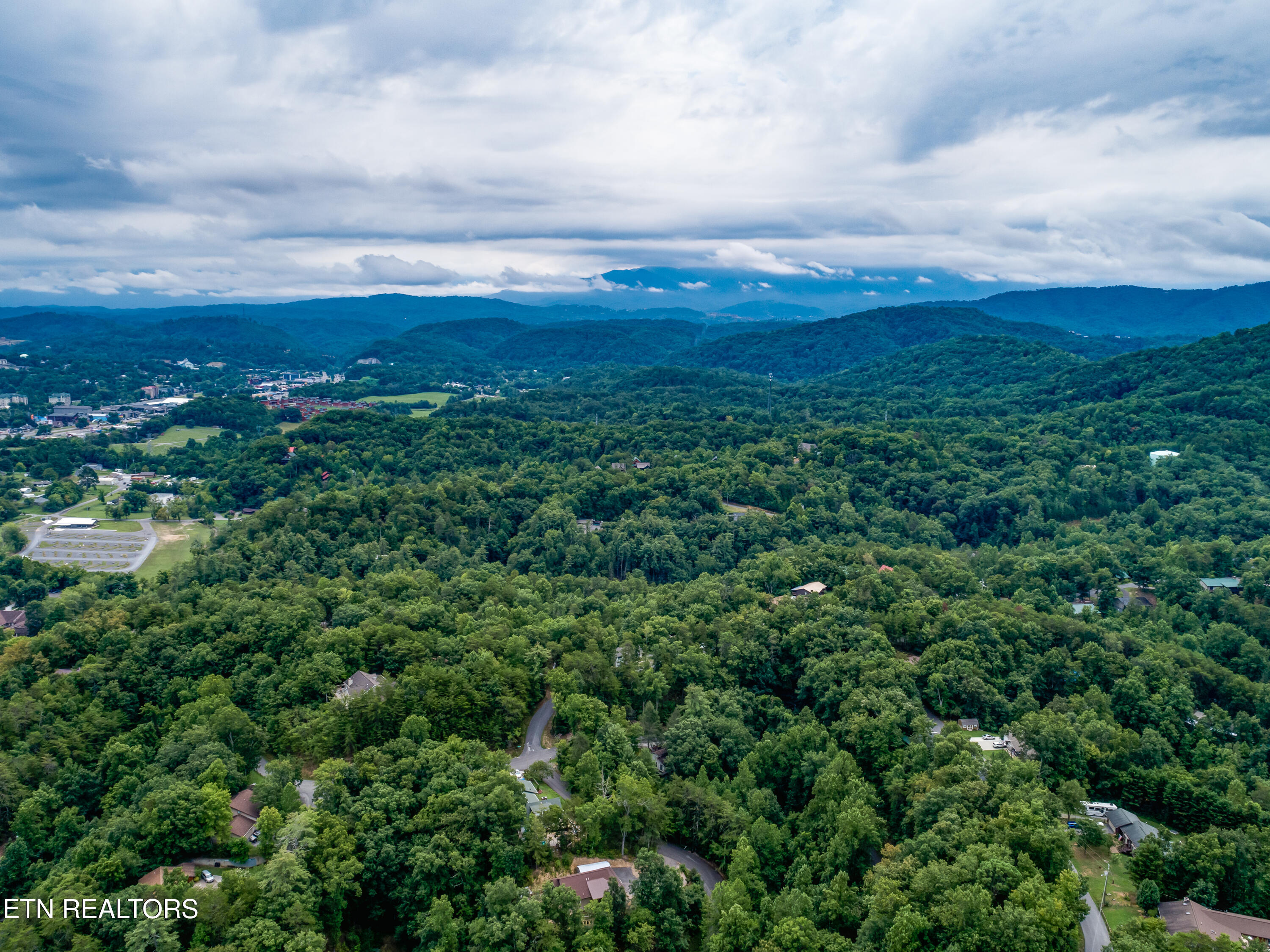 502 Chickasaw Gap Way