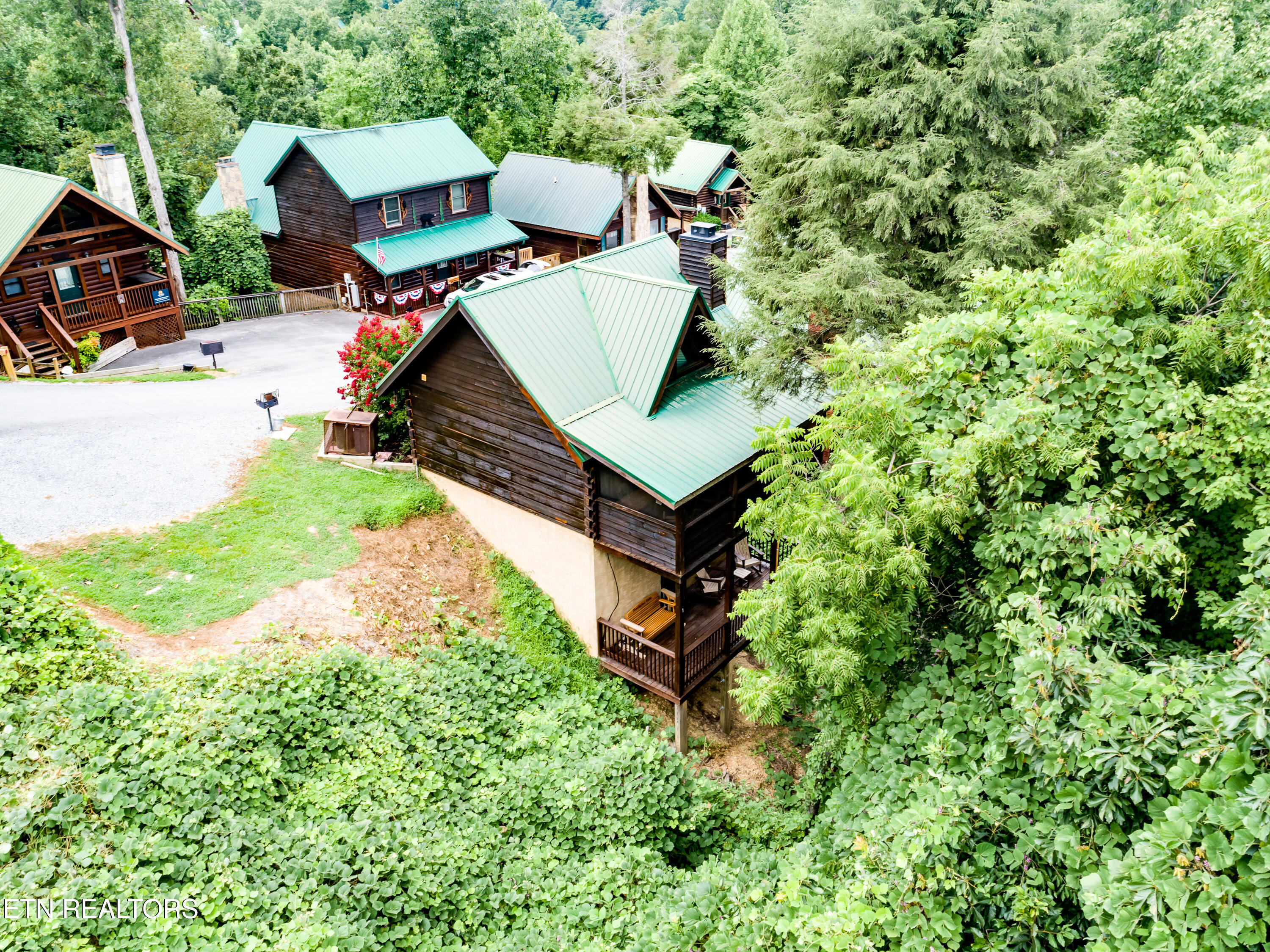 502 Chickasaw Gap Way