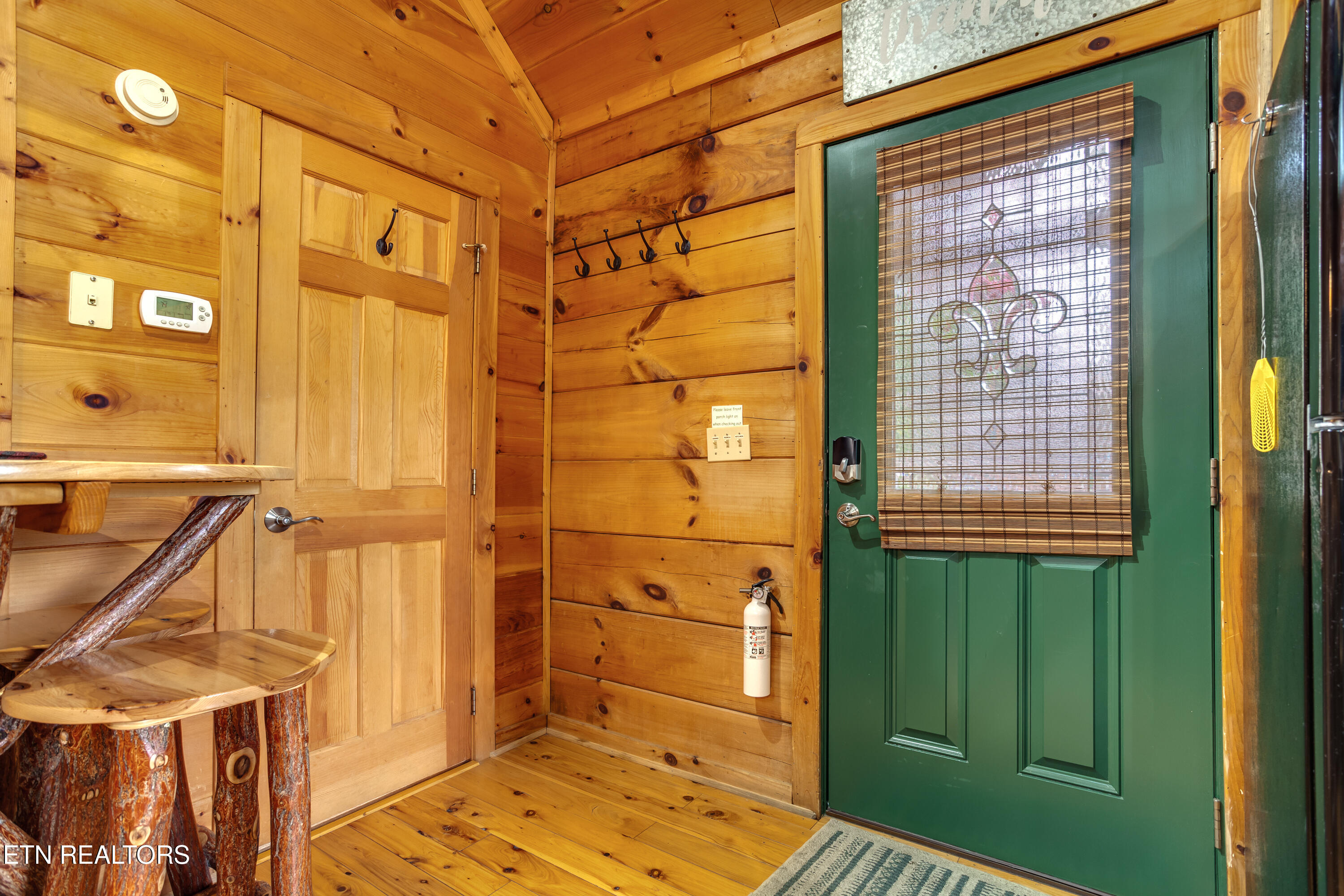 502 Chickasaw Gap Way
