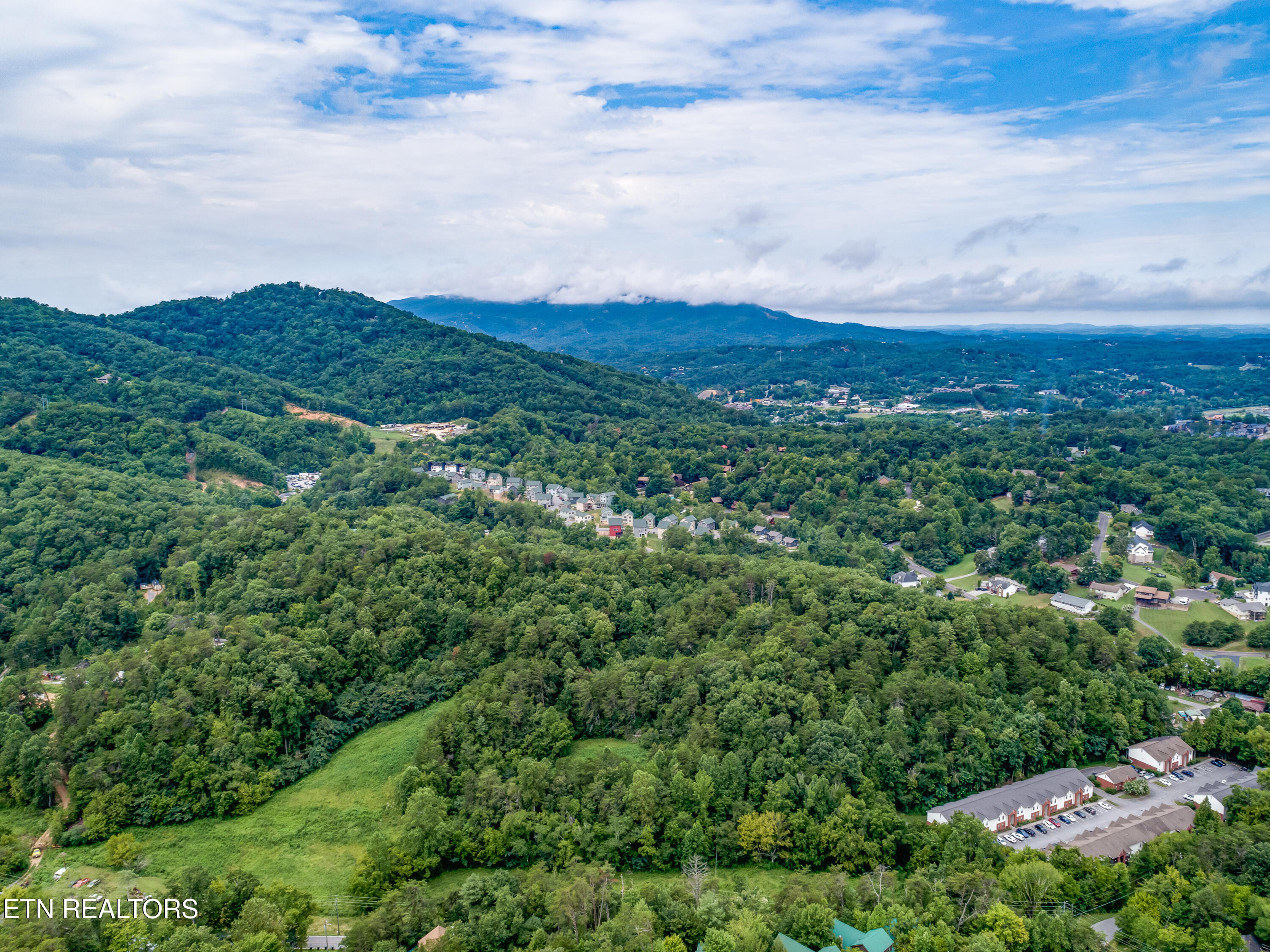 502 Chickasaw Gap Way