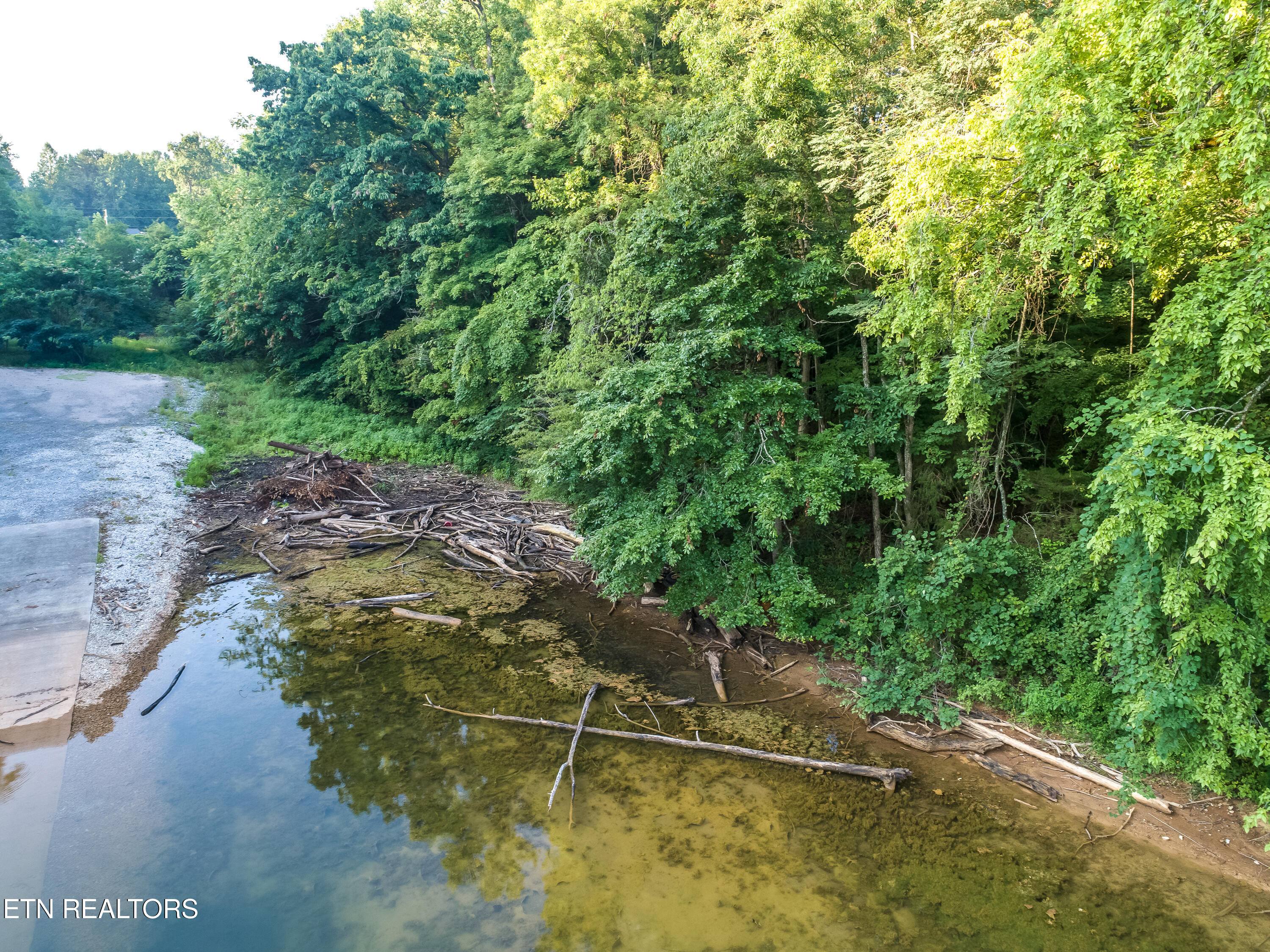 Helms Ferry Rd