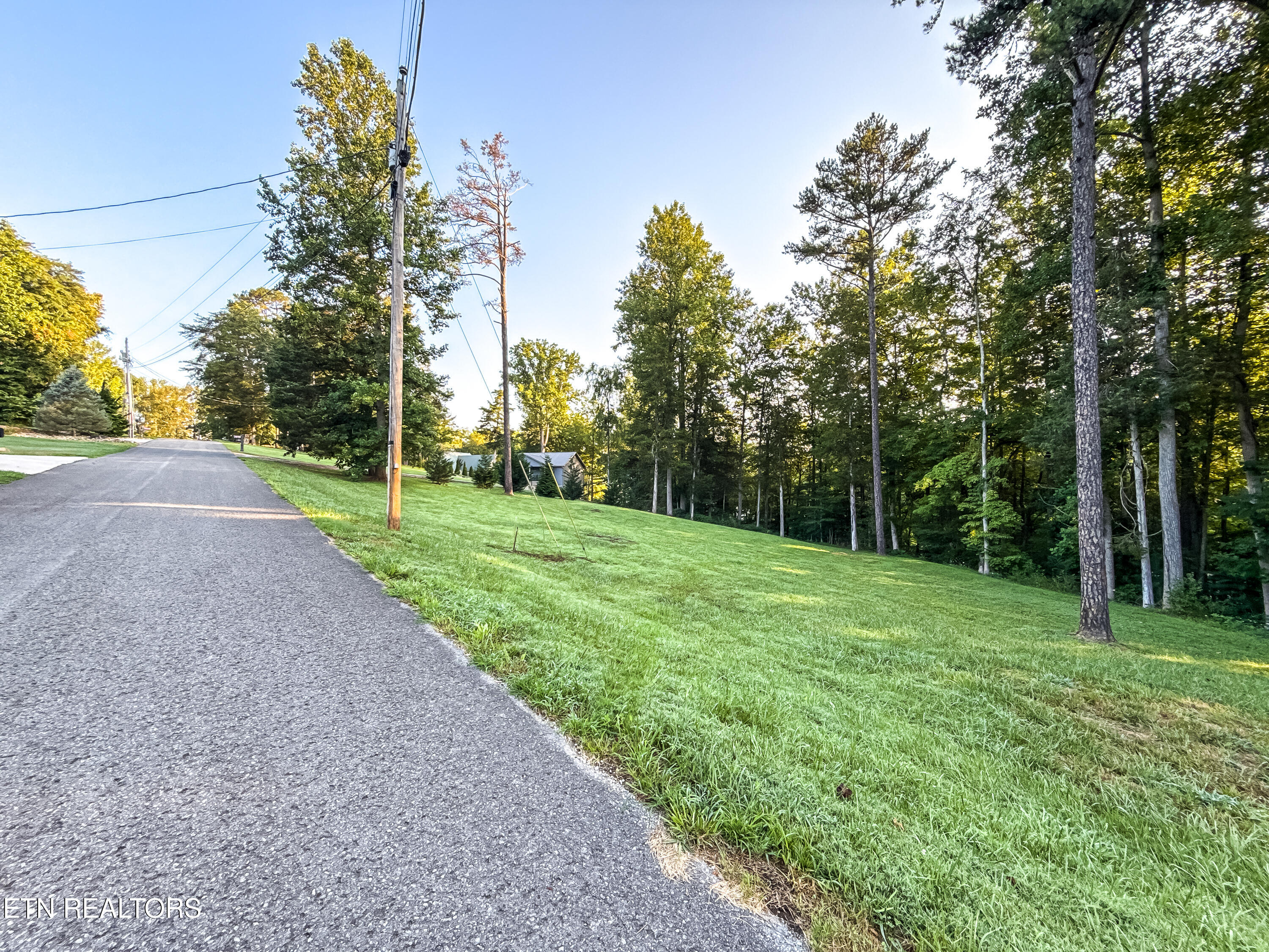 Helms Ferry Rd