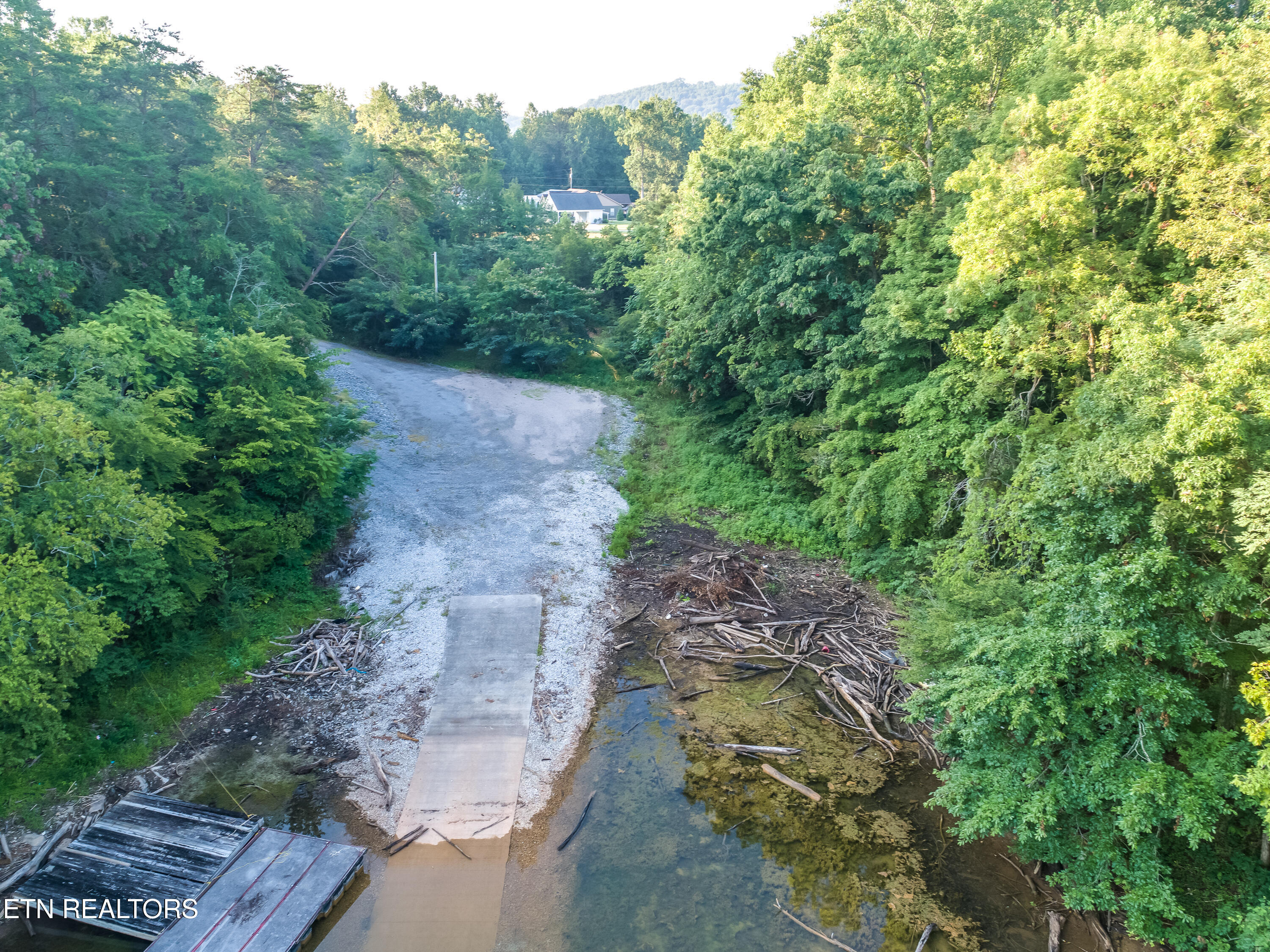 Helms Ferry Rd