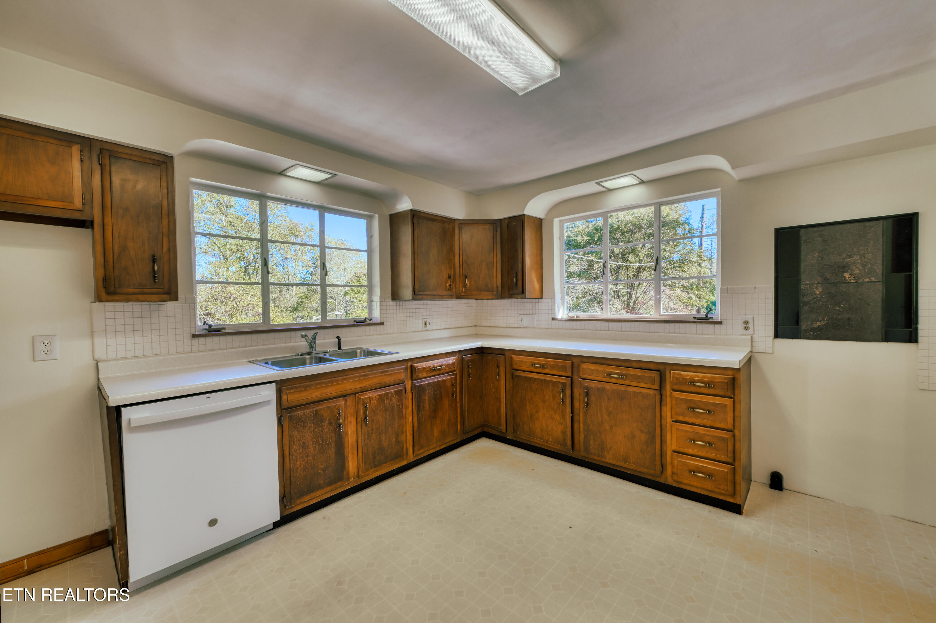 324 Mayflower Drive