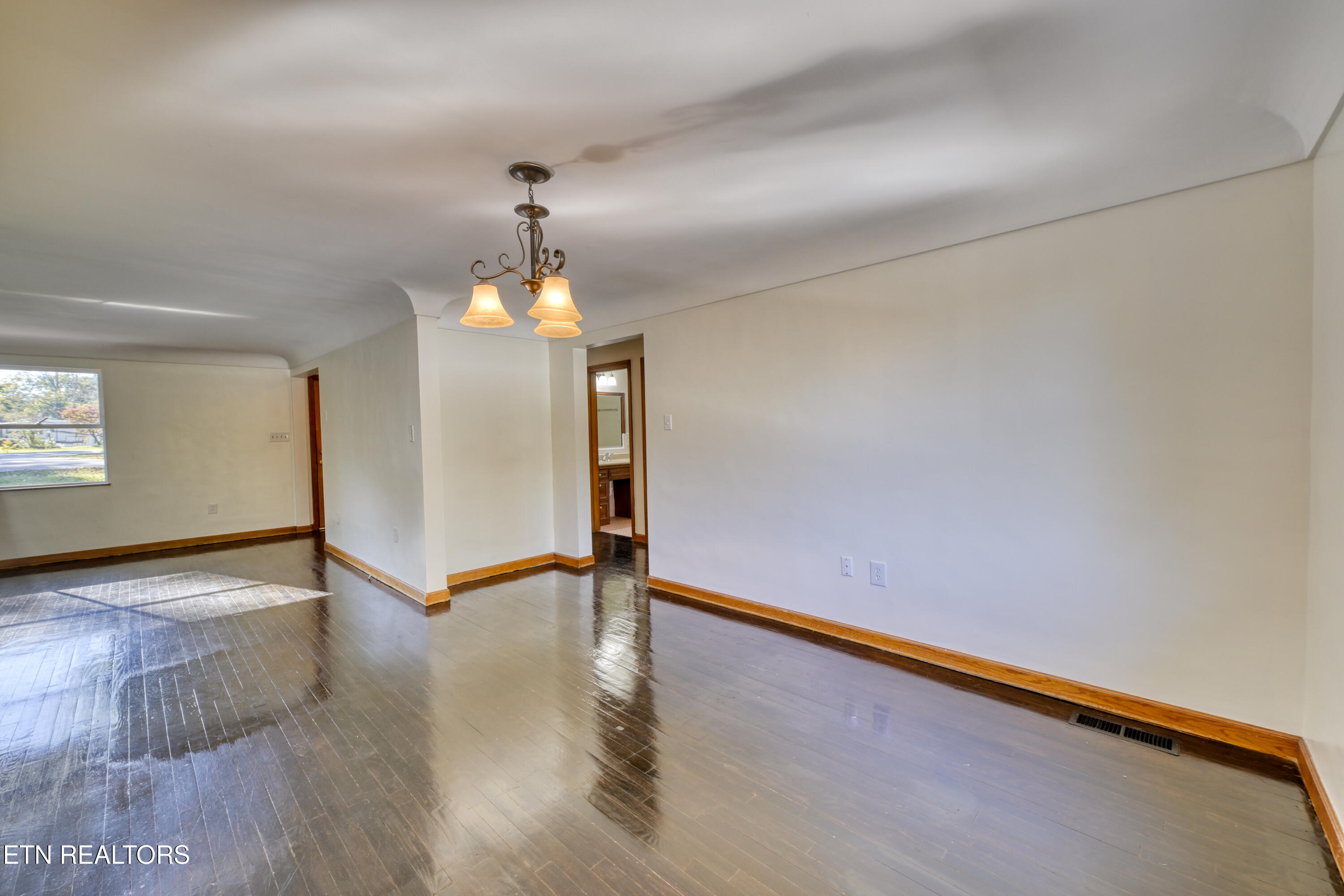 324 Mayflower Drive