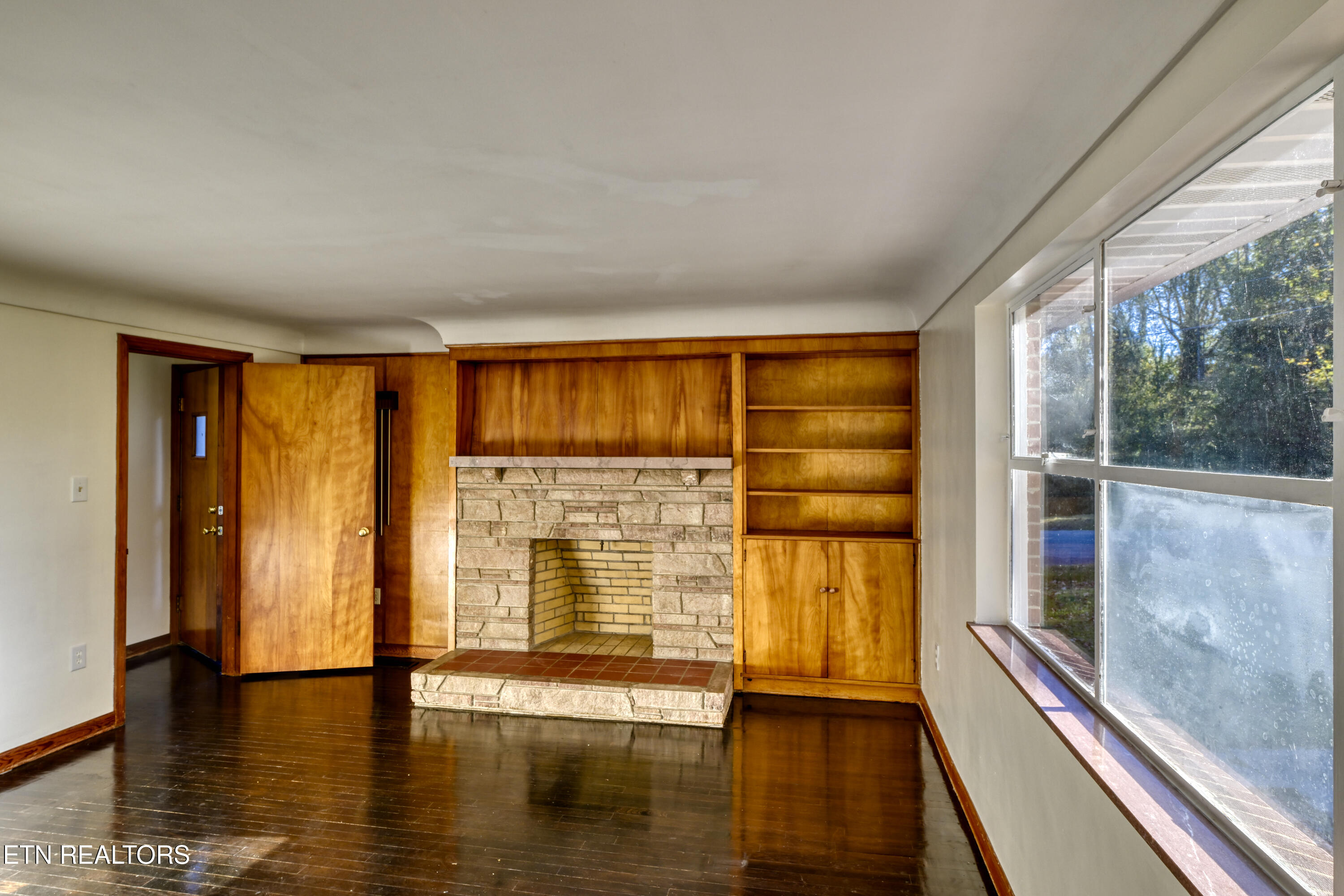 324 Mayflower Drive