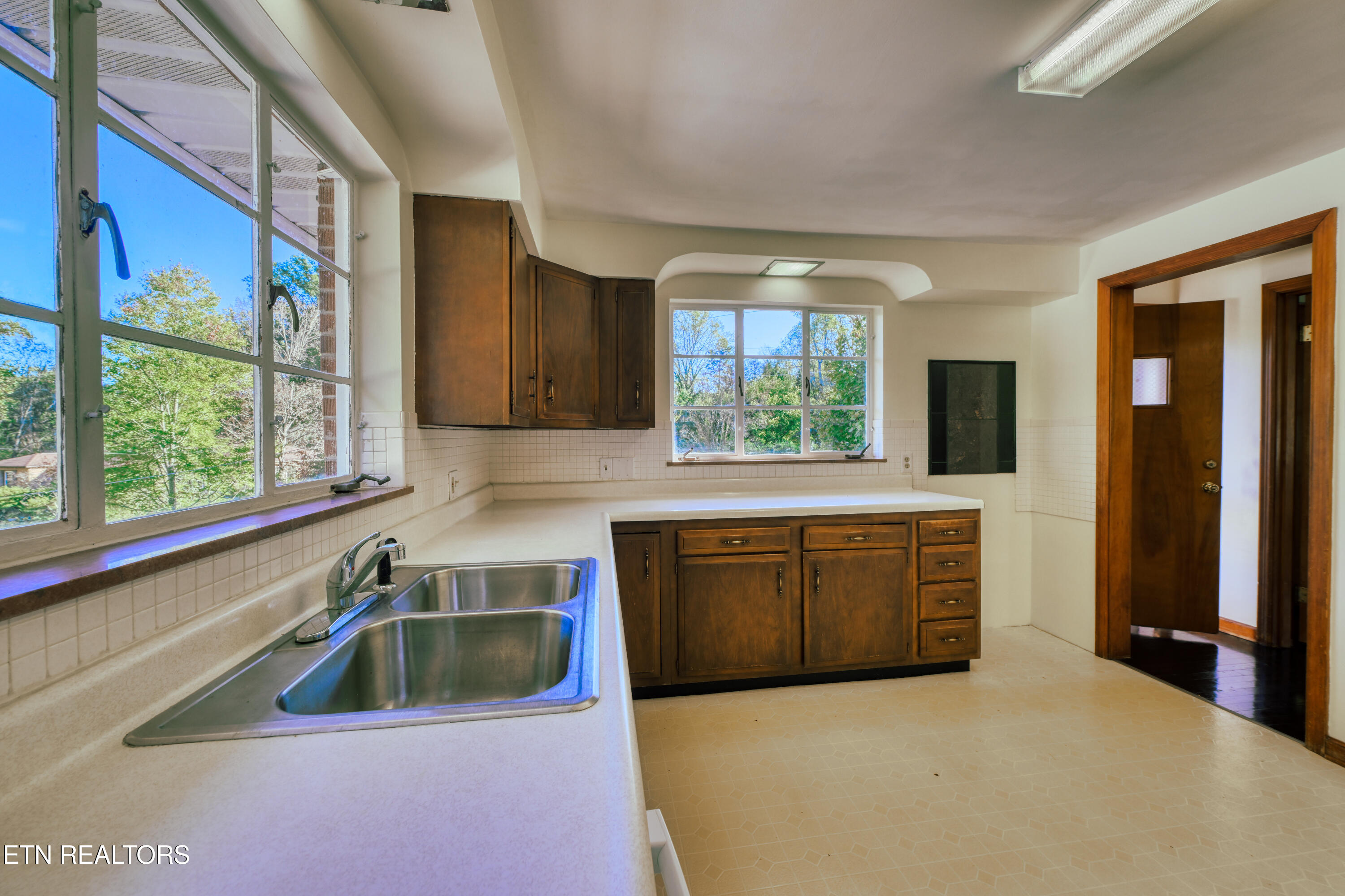 324 Mayflower Drive