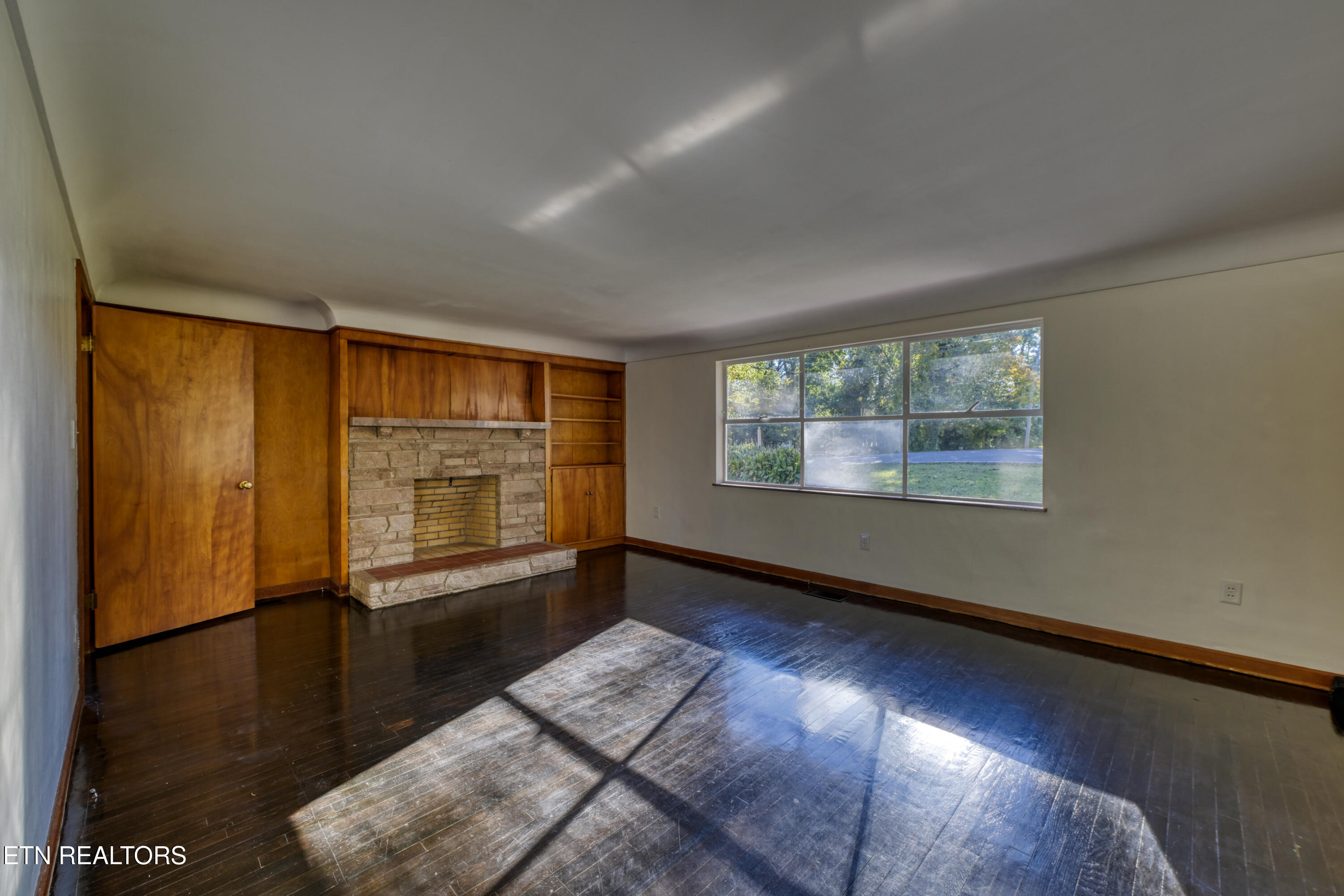 324 Mayflower Drive
