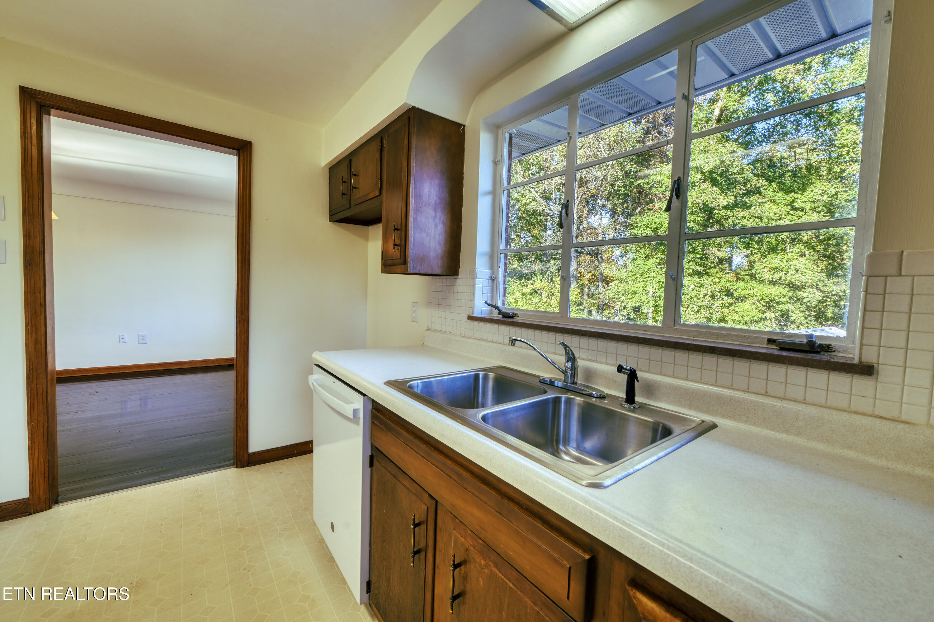 324 Mayflower Drive