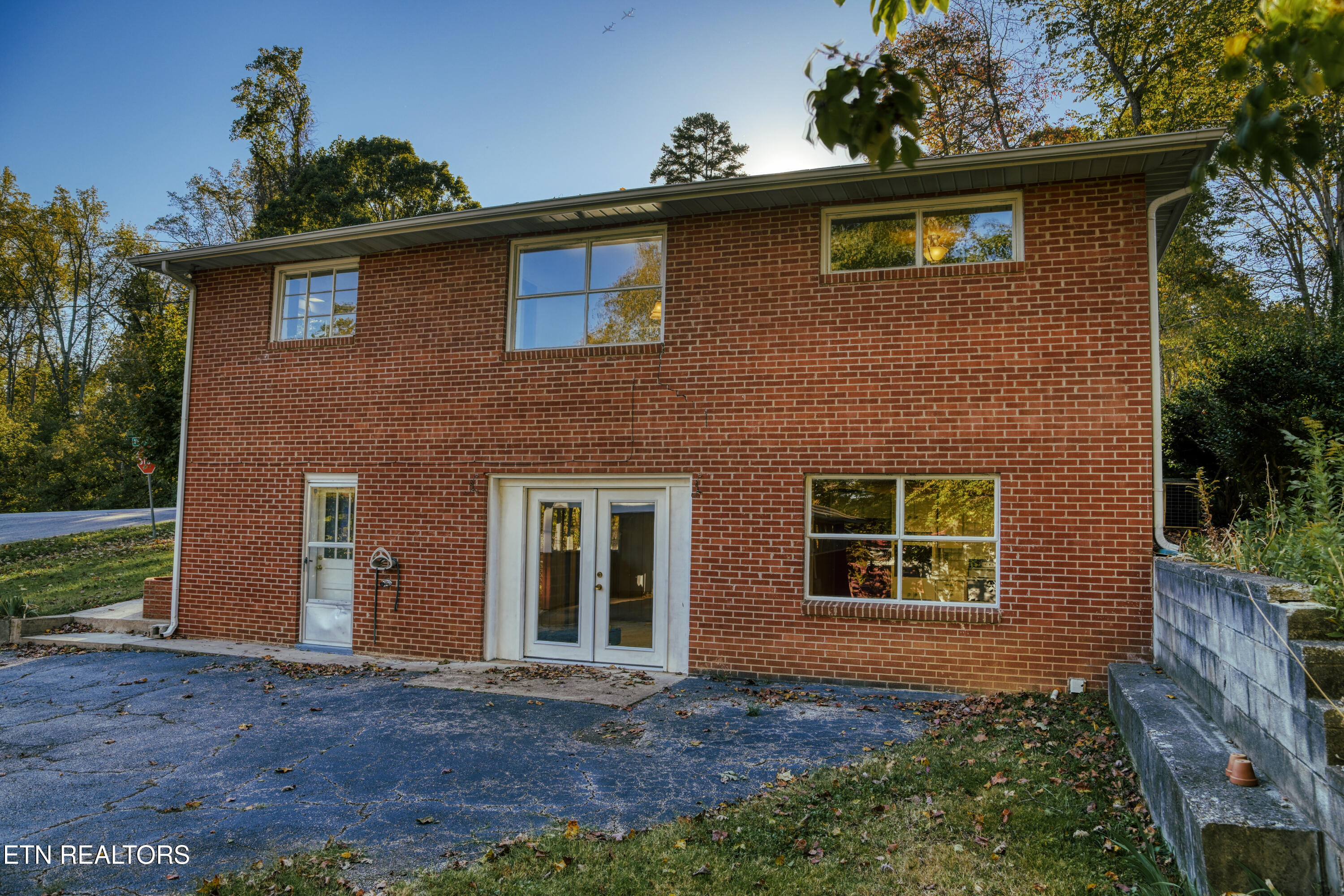 324 Mayflower Drive