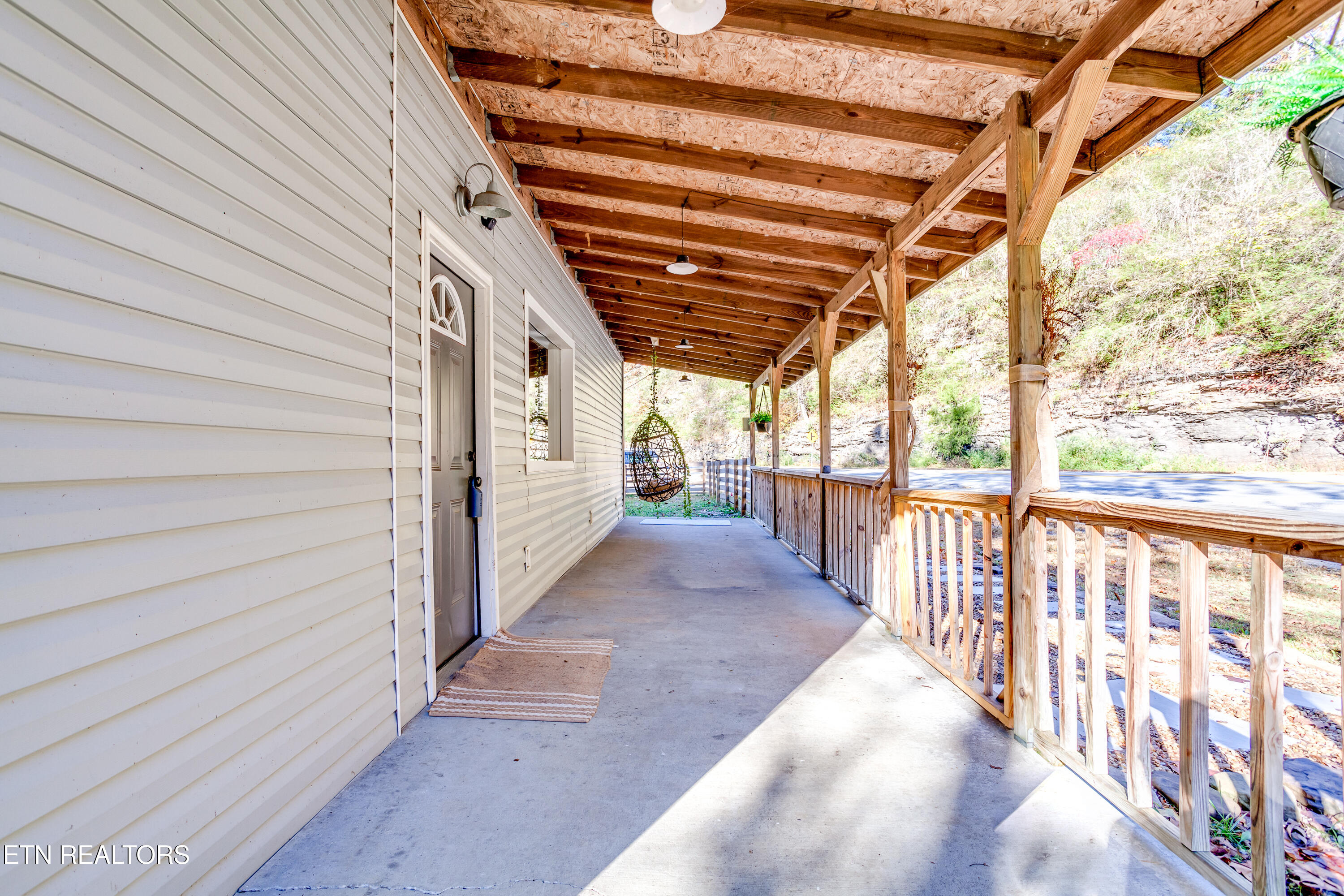 643 Airport Rd