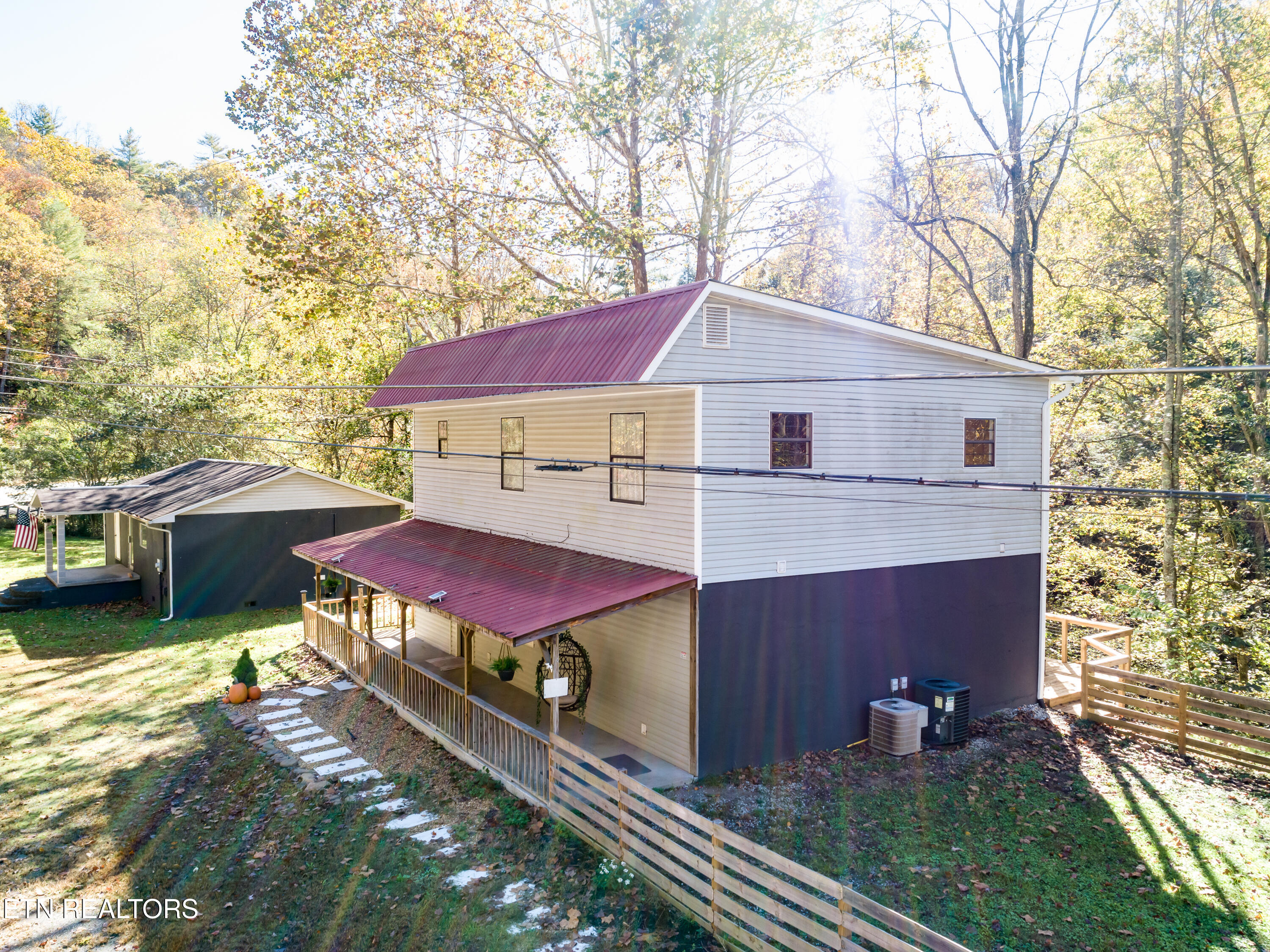 643 Airport Rd