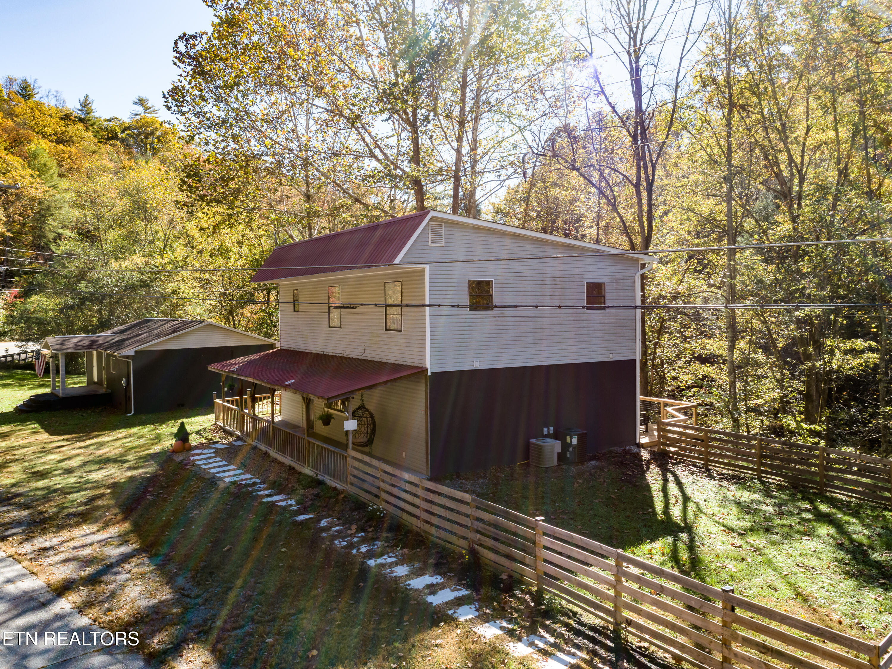 643 Airport Rd