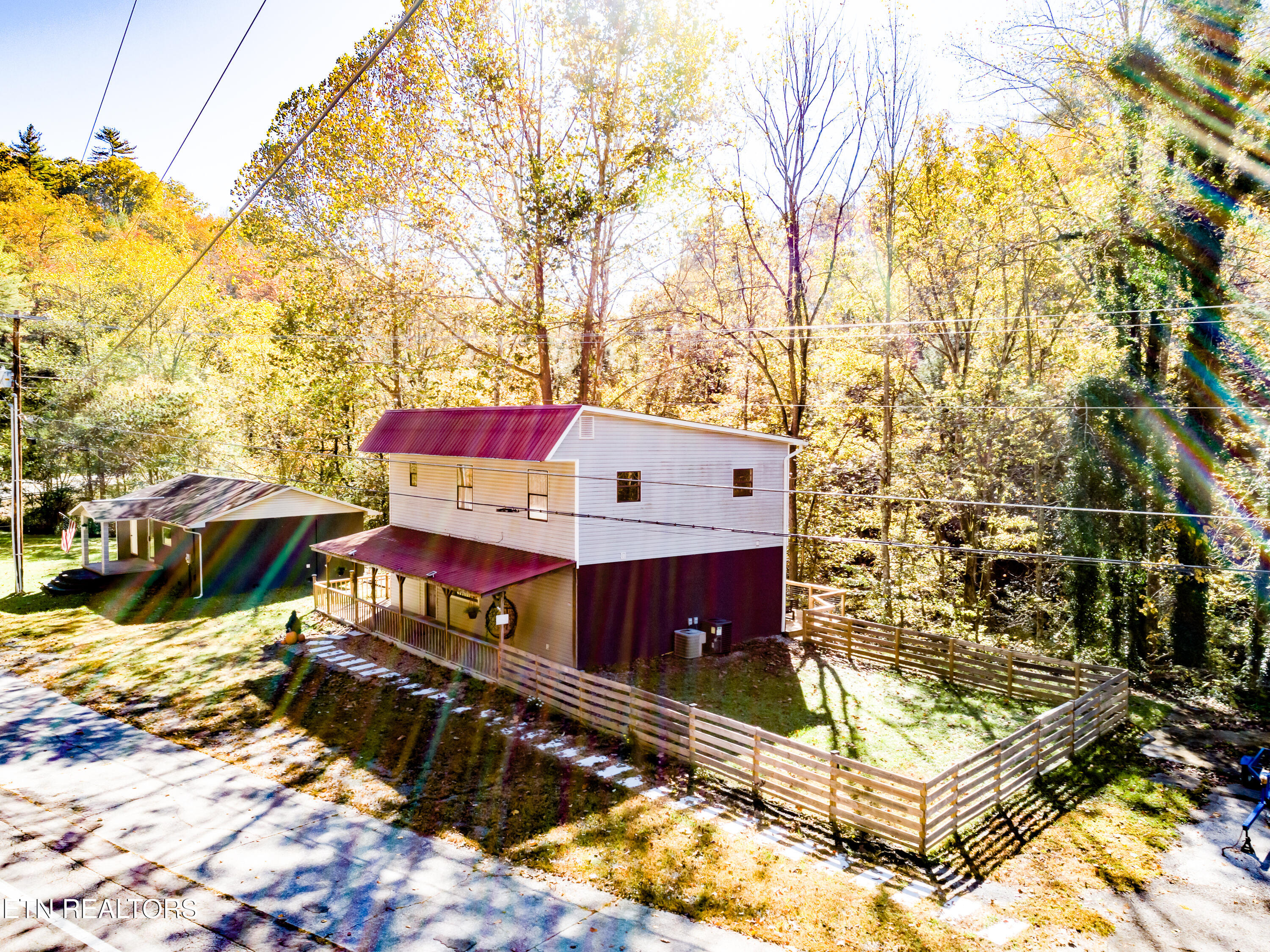 643 Airport Rd