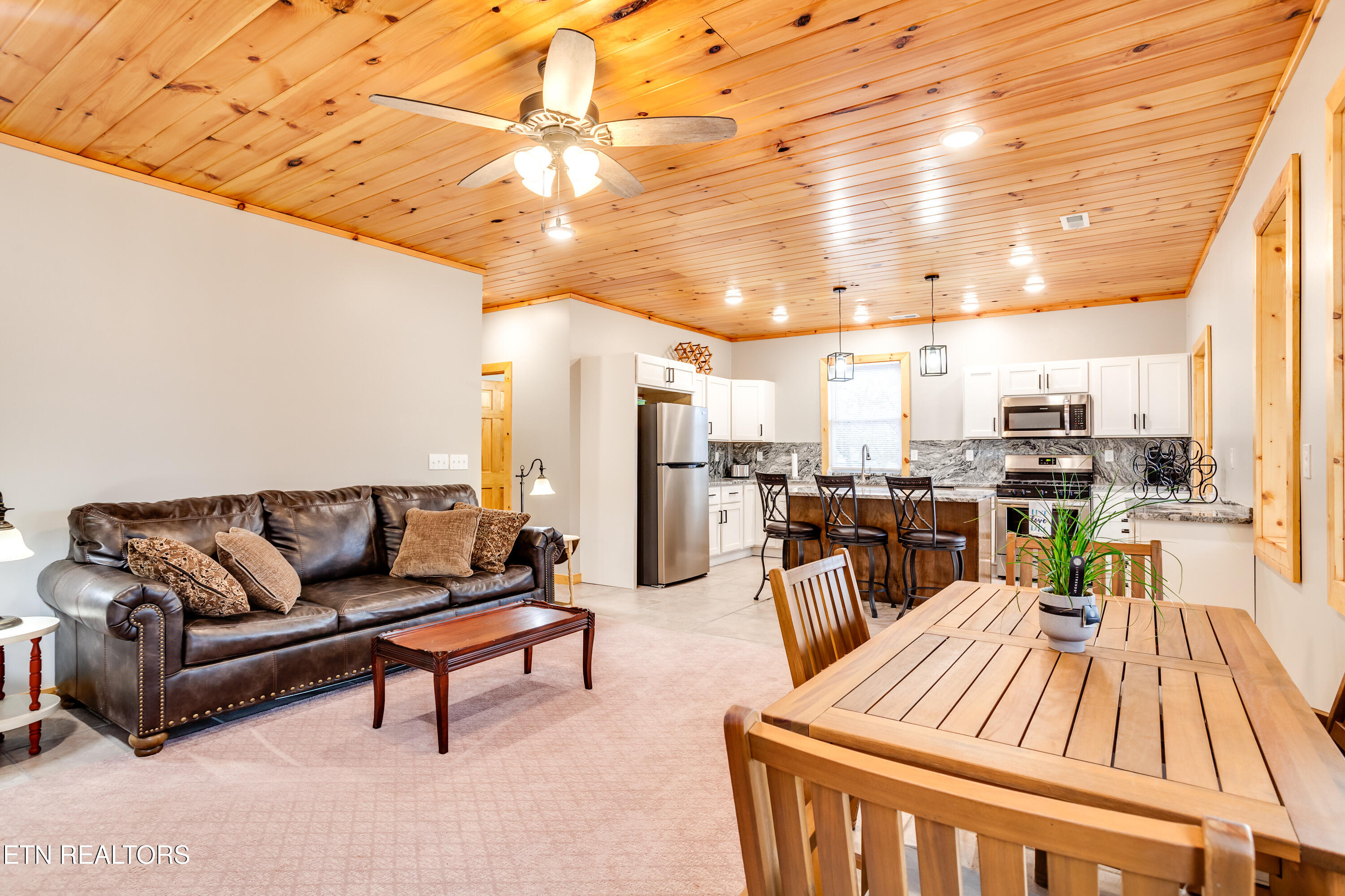 157 Helms Ferry Rd