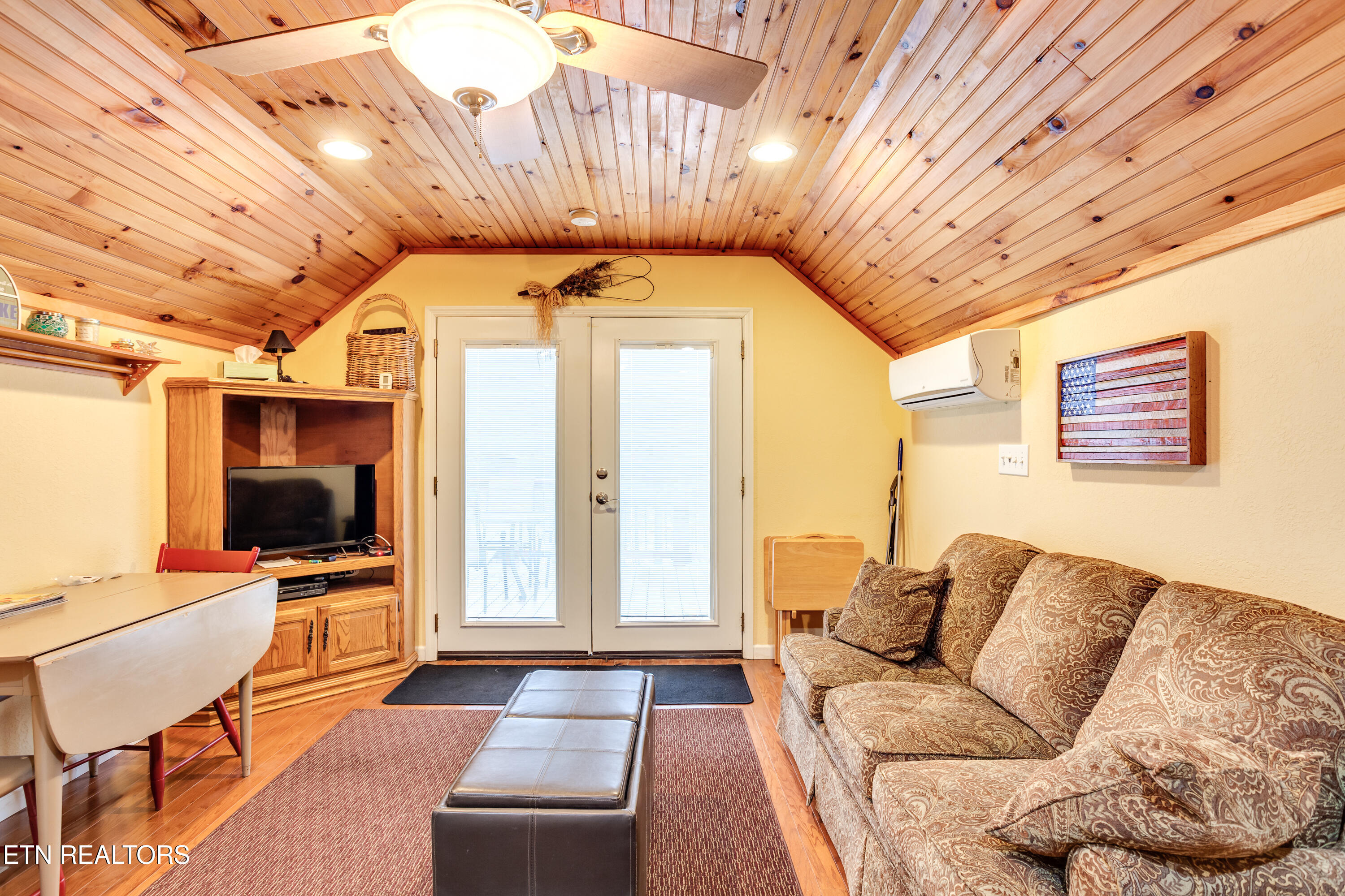 157 Helms Ferry Rd