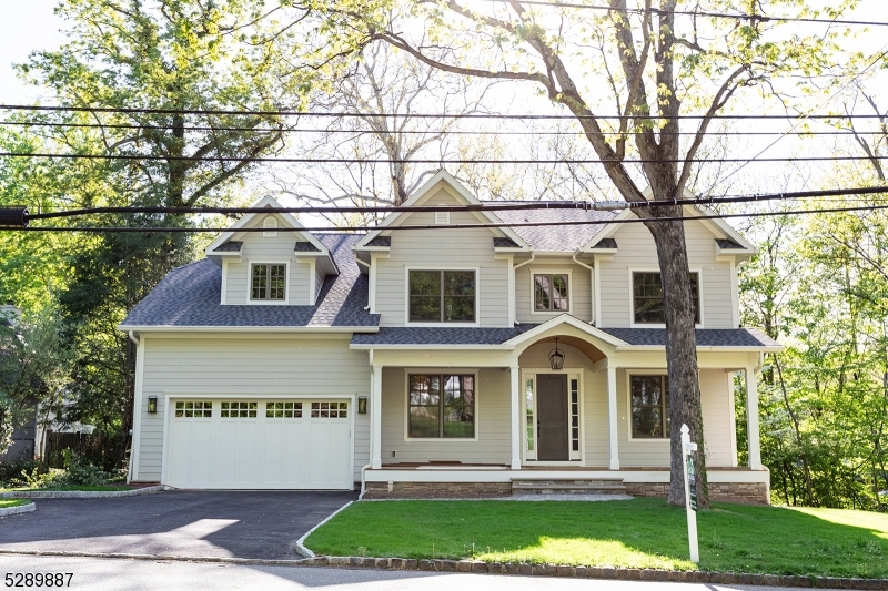 303 Maple St