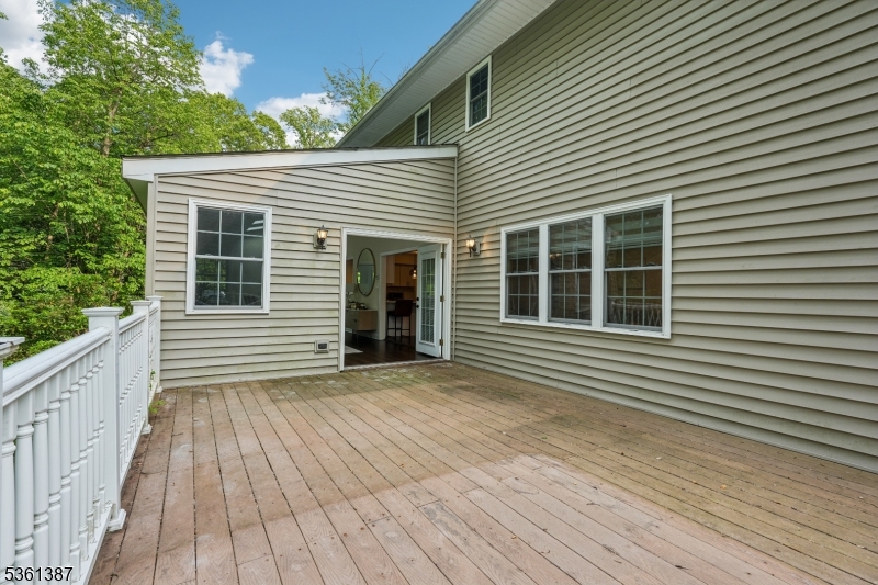 4 Shelter Cove Rd