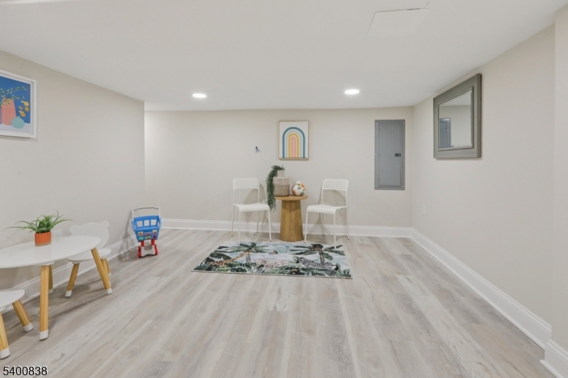 360 Cook Ave
