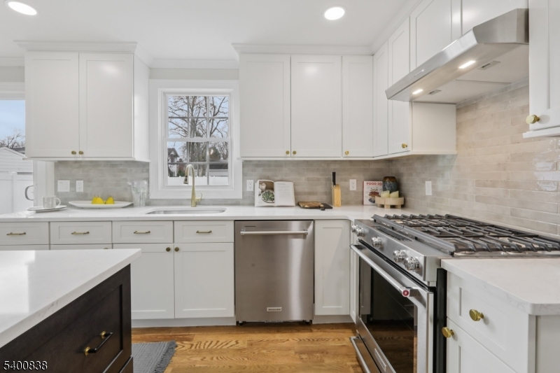 360 Cook Ave