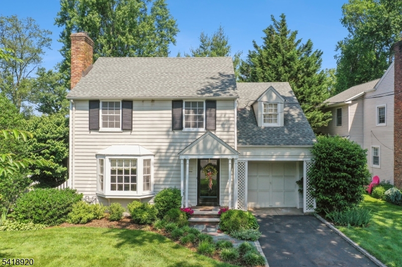 66 Springbrook Rd