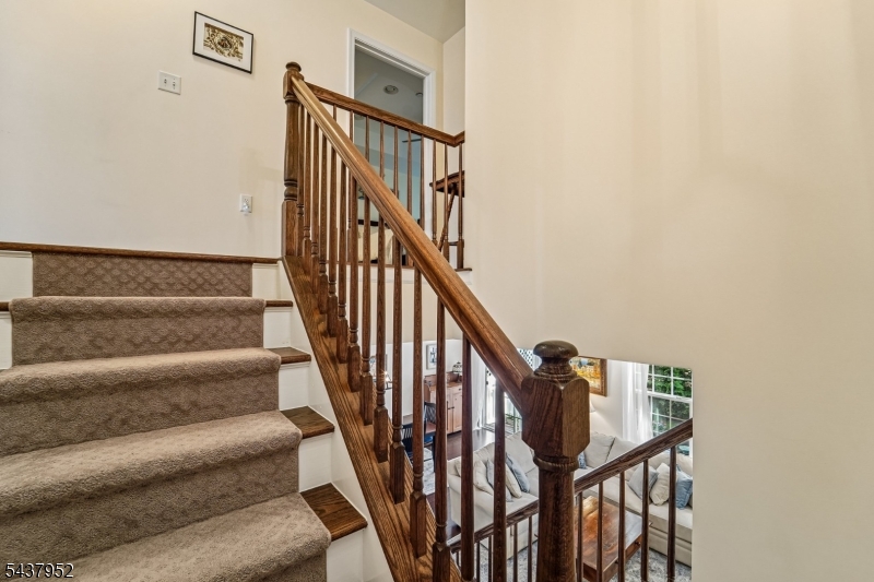 24 Pineview Dr