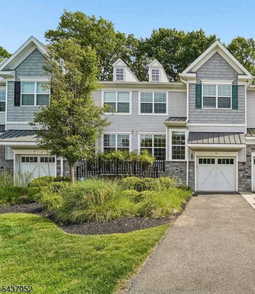 24 Pineview Dr