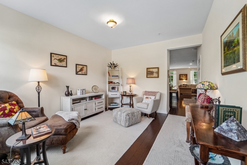 24 Pineview Dr