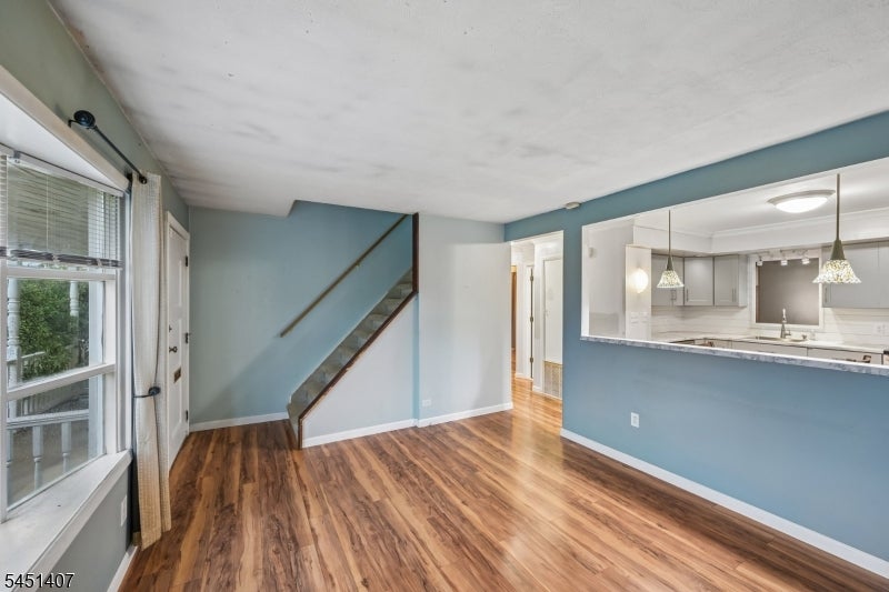 154 Marlboro Rd