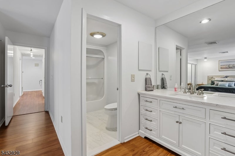 37 Cerone Ct