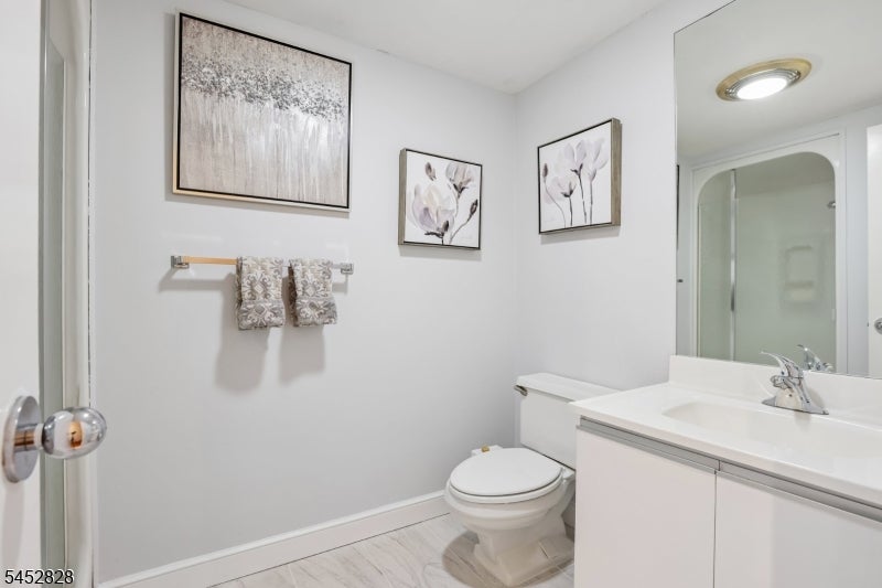 37 Cerone Ct