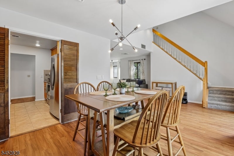37 Cerone Ct